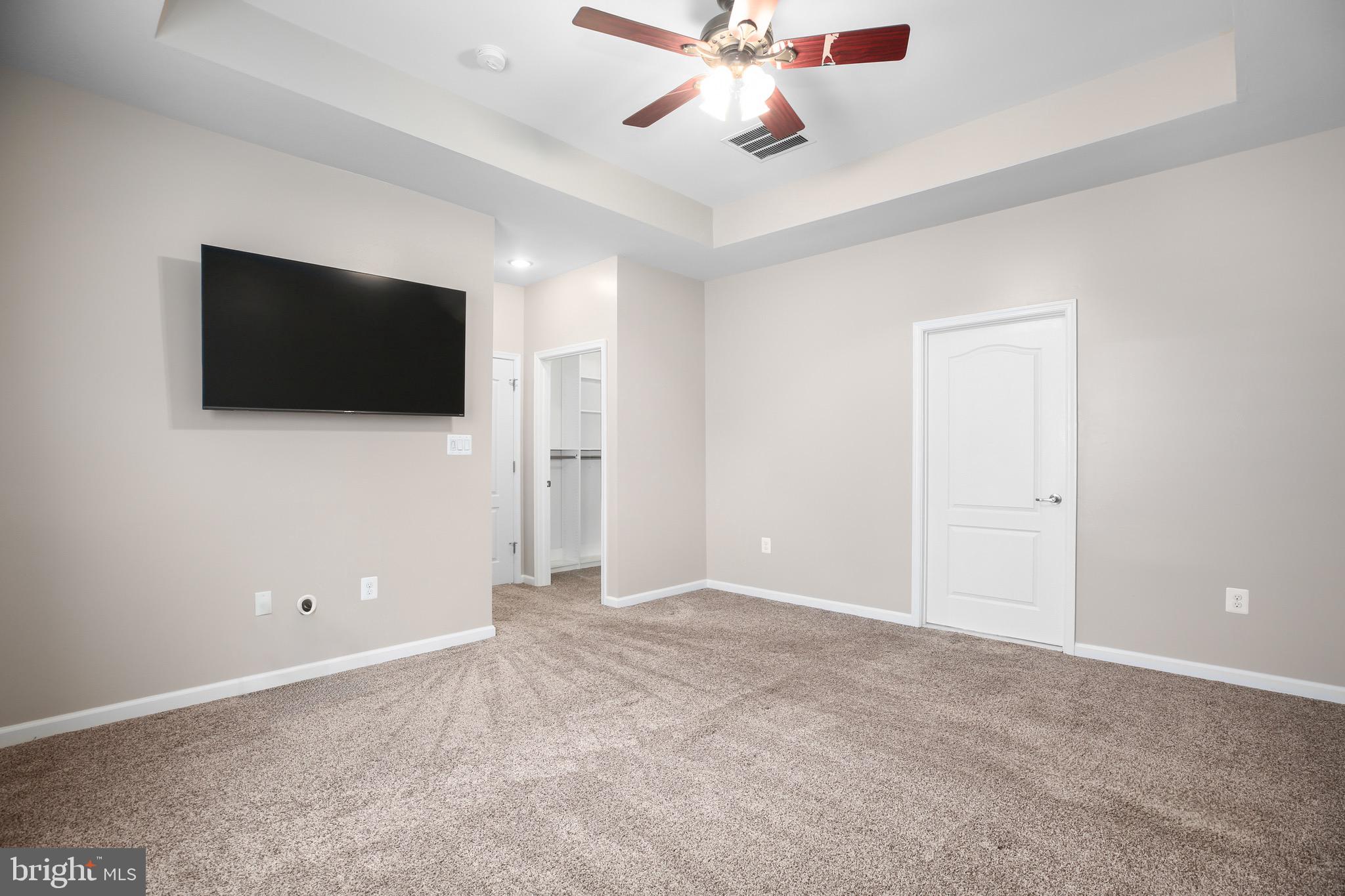 VIRGINIA HERITAGE AT LEE'S PARK - Residential