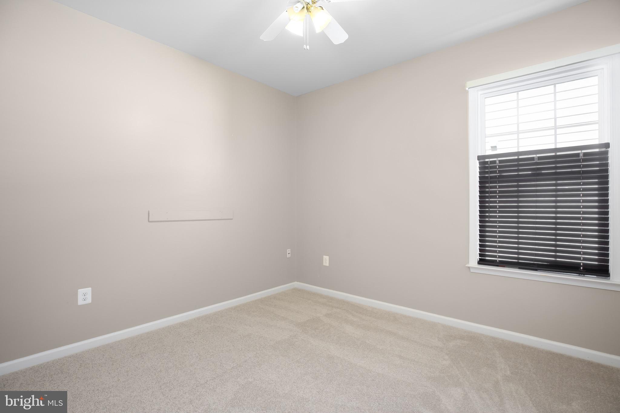 VIRGINIA HERITAGE AT LEE'S PARK - Residential