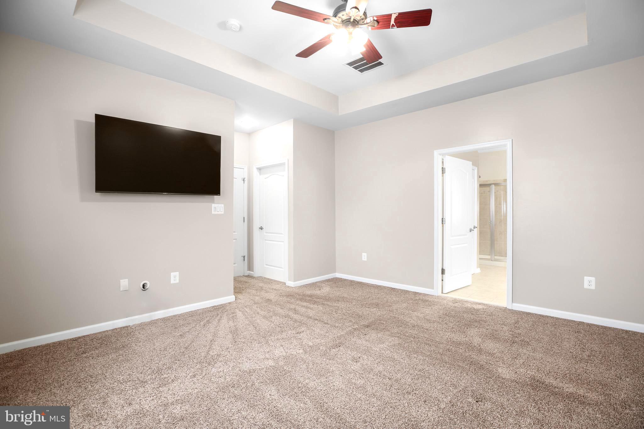 VIRGINIA HERITAGE AT LEE'S PARK - Residential