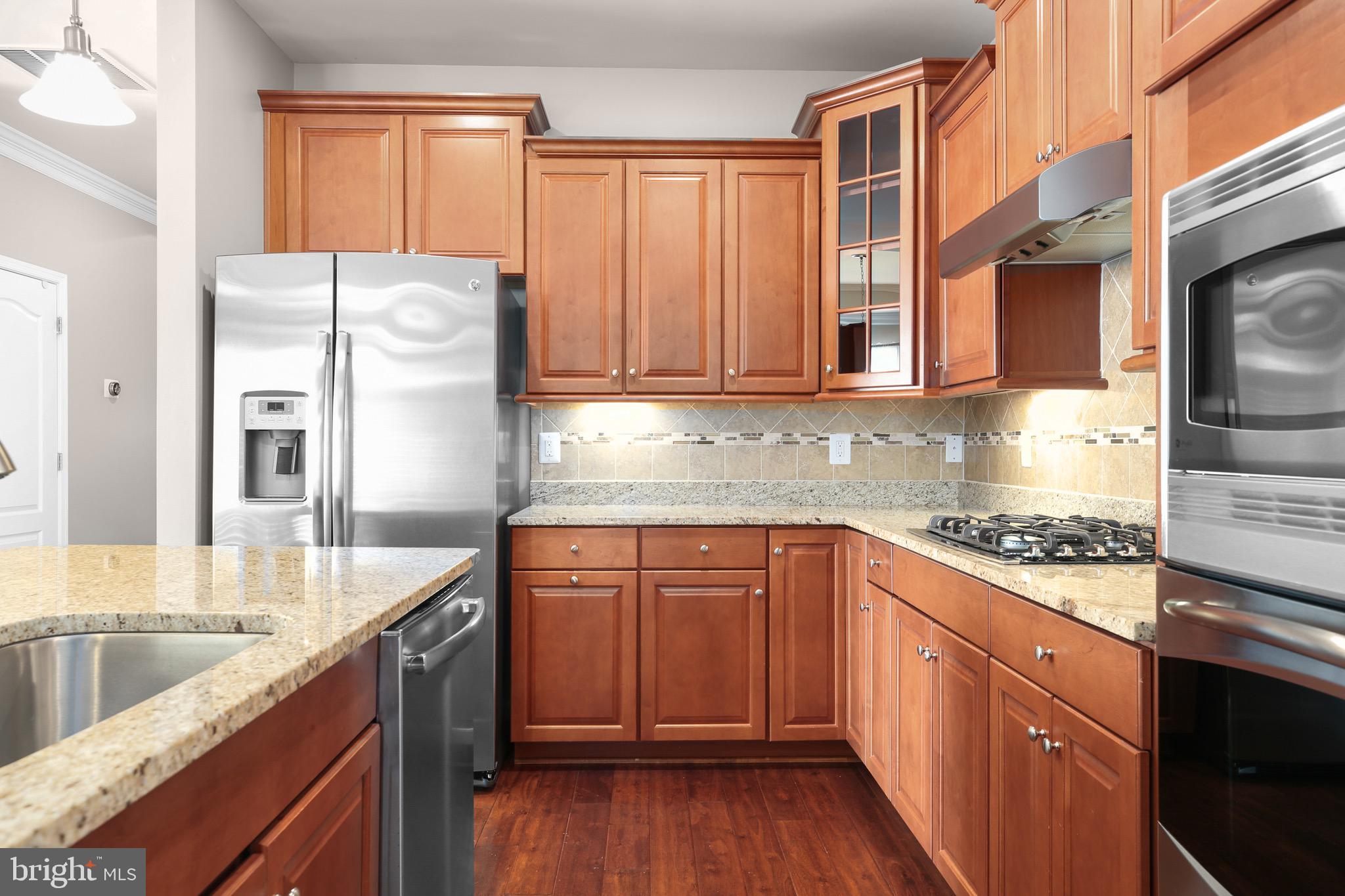 VIRGINIA HERITAGE AT LEE'S PARK - Residential