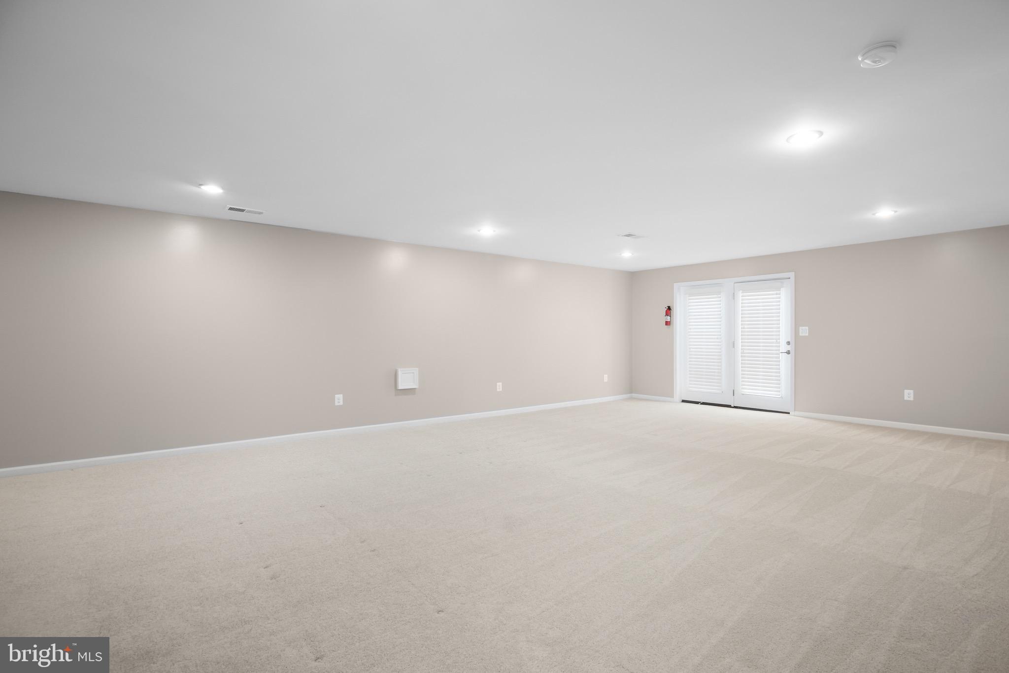 VIRGINIA HERITAGE AT LEE'S PARK - Residential