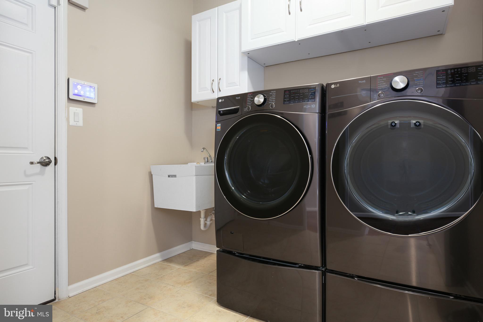 VIRGINIA HERITAGE AT LEE'S PARK - Residential