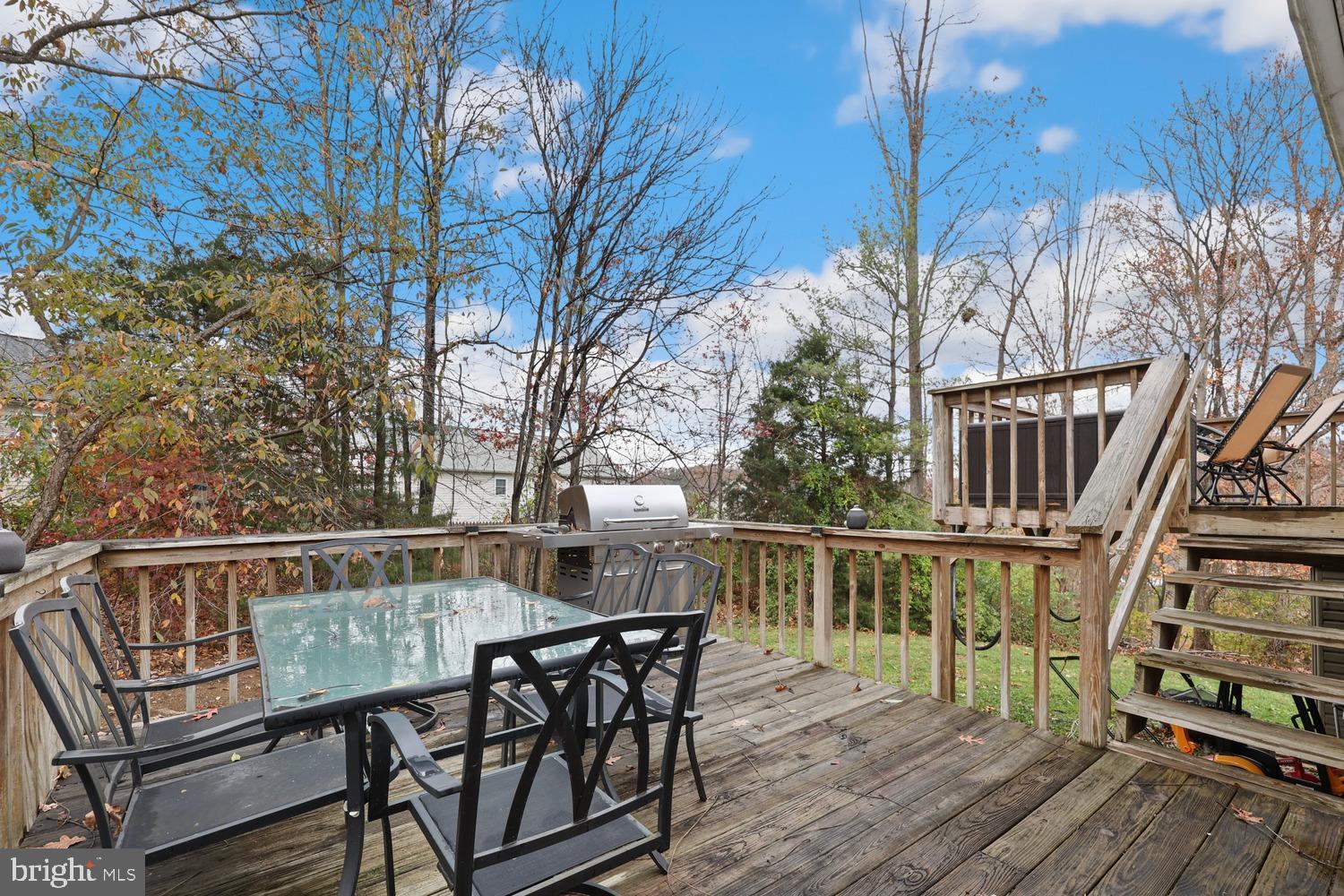 HENSEL STONE WOODS - Residential