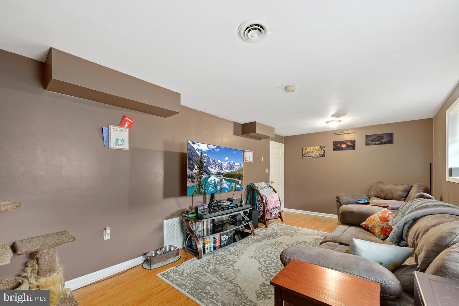 HENSEL STONE WOODS - Residential