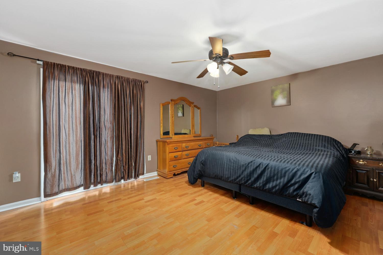 HENSEL STONE WOODS - Residential