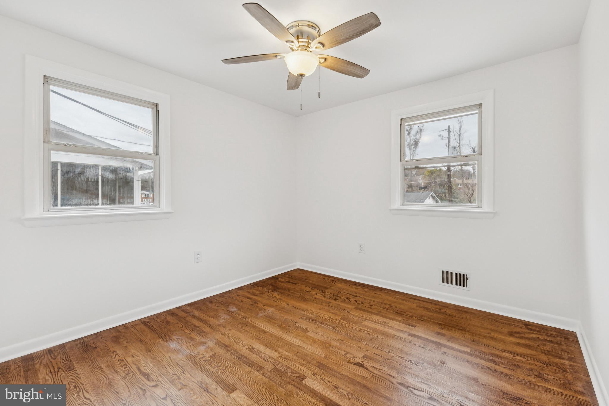 WOODBERRY FOREST - Residential