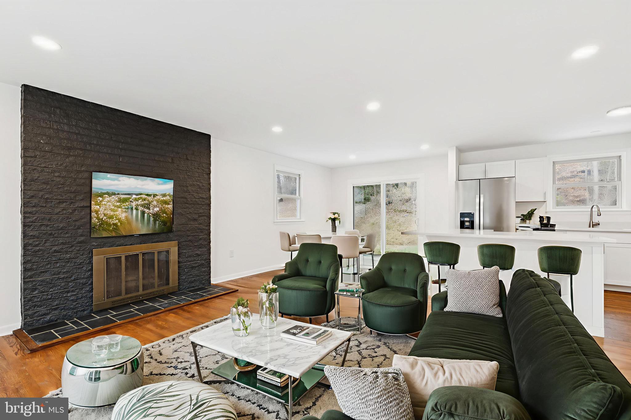 WOODBERRY FOREST - Residential