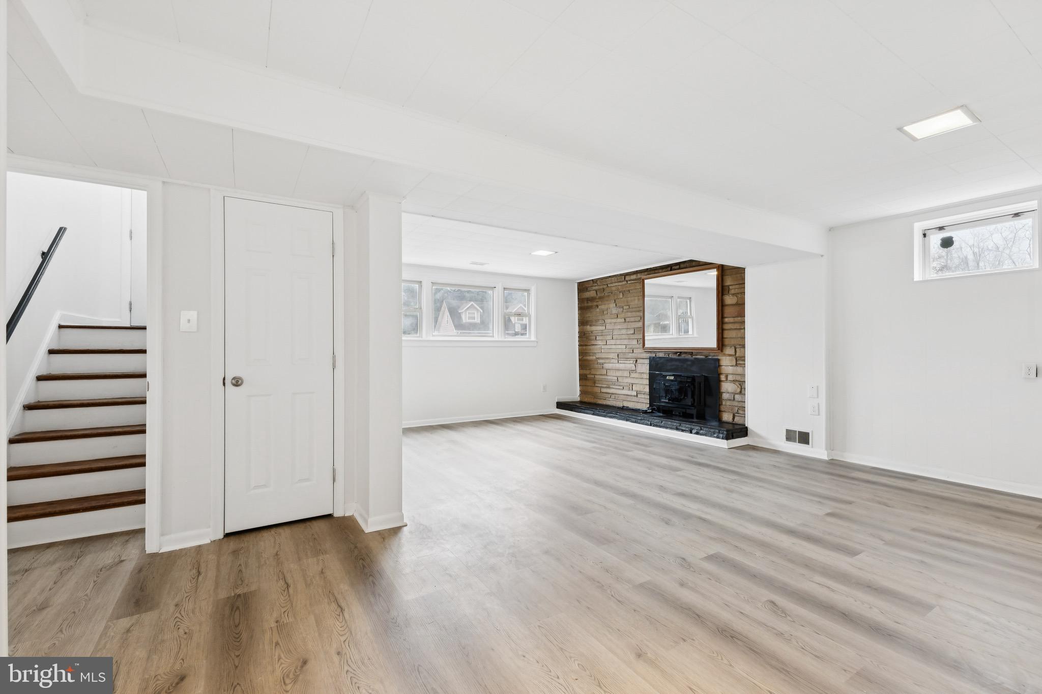 WOODBERRY FOREST - Residential