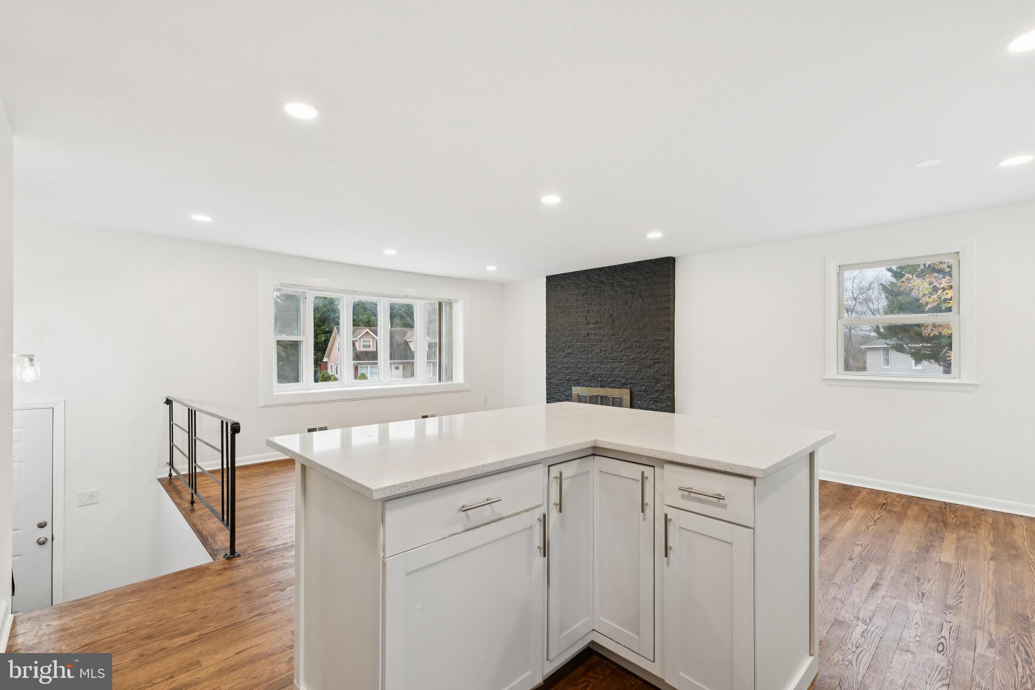 WOODBERRY FOREST - Residential