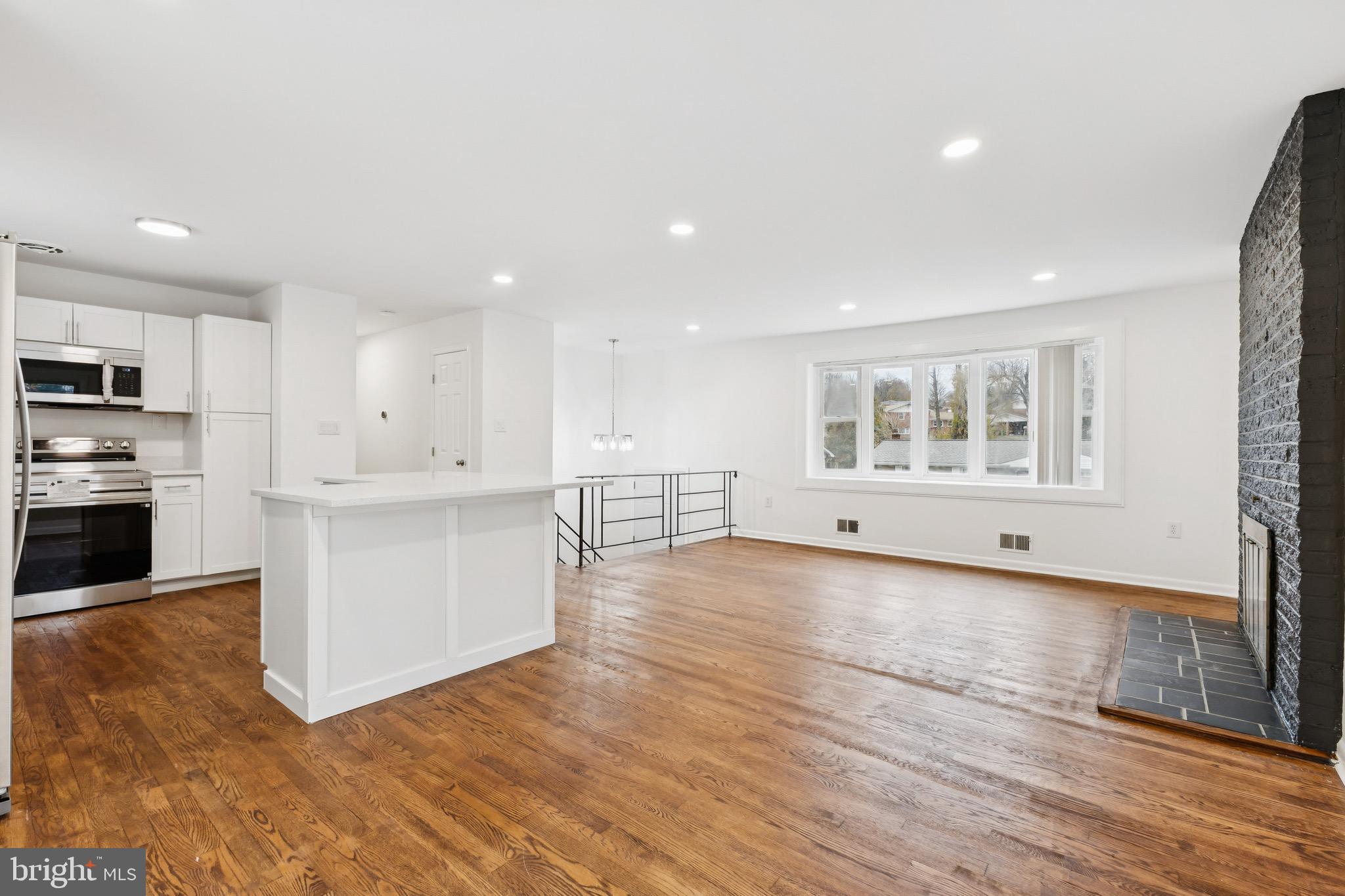 WOODBERRY FOREST - Residential