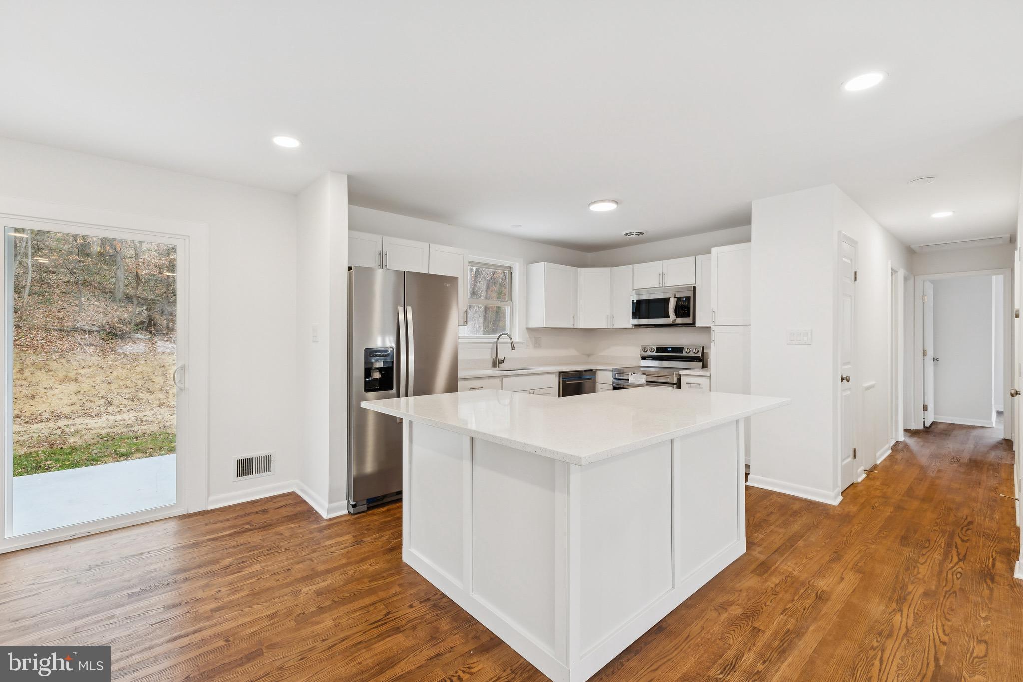 WOODBERRY FOREST - Residential