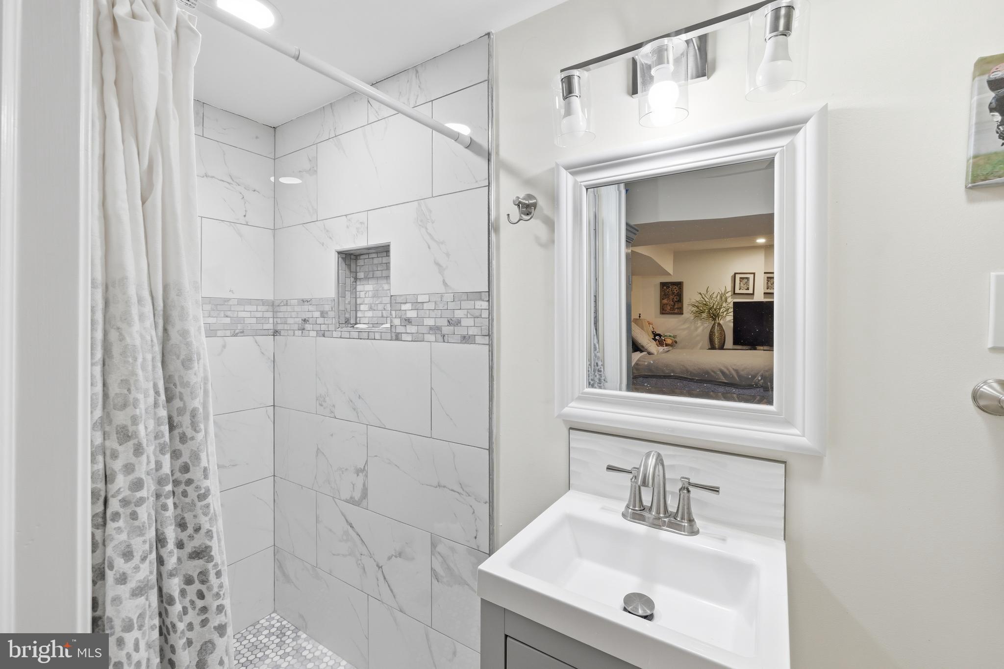 RODGERS FORGE - Residential