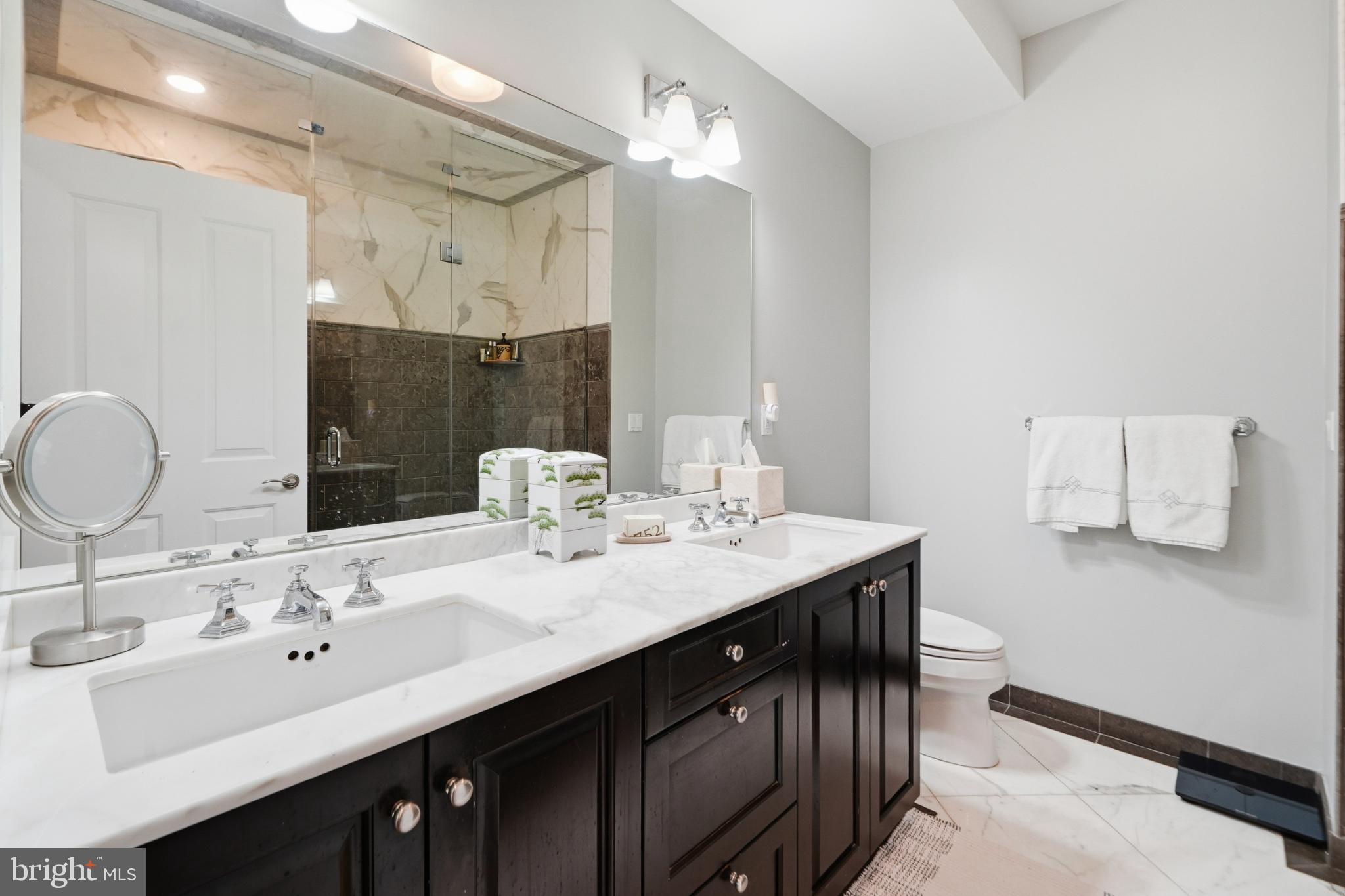 PHILADELPHIA - Residential