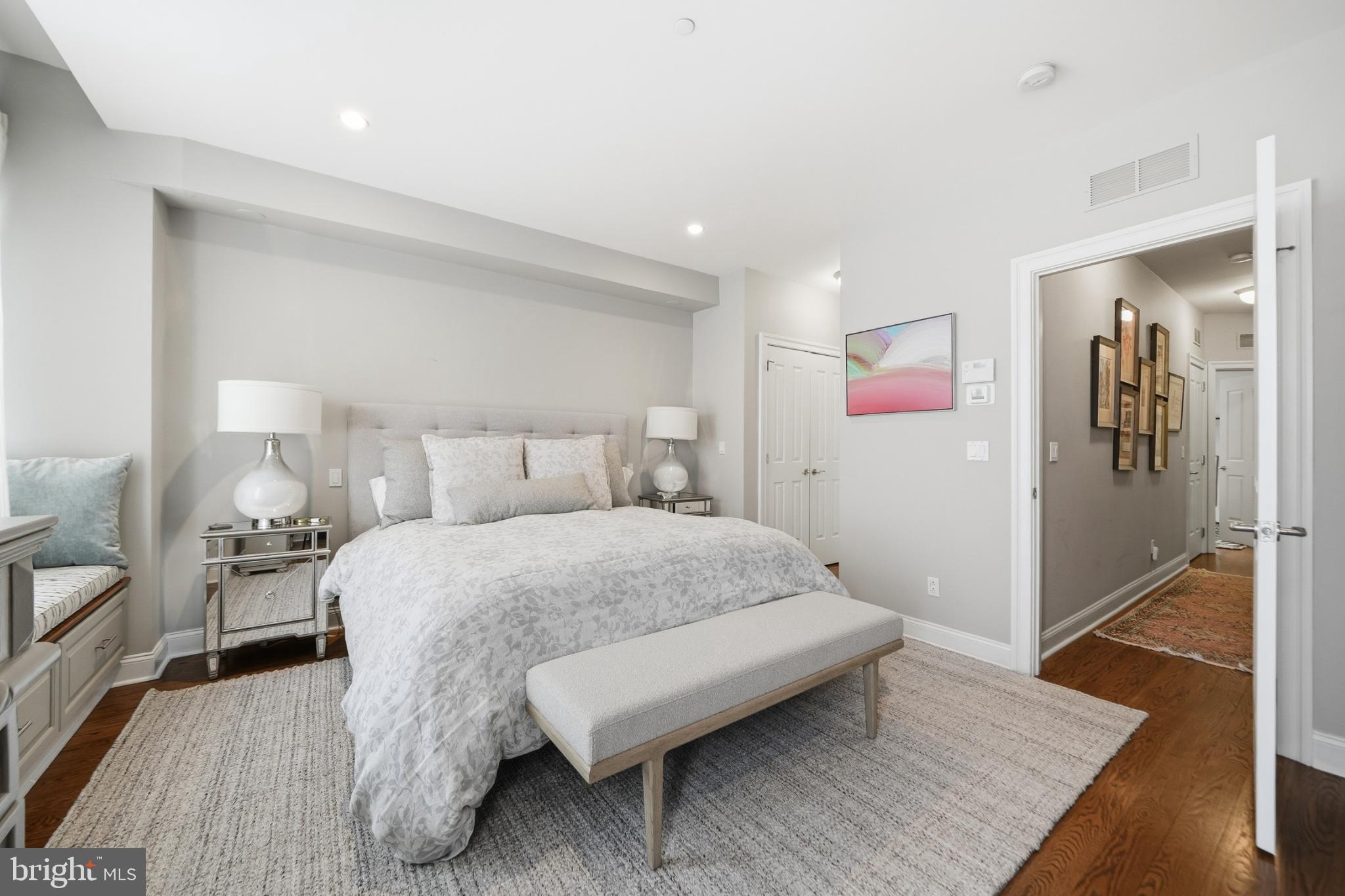 PHILADELPHIA - Residential