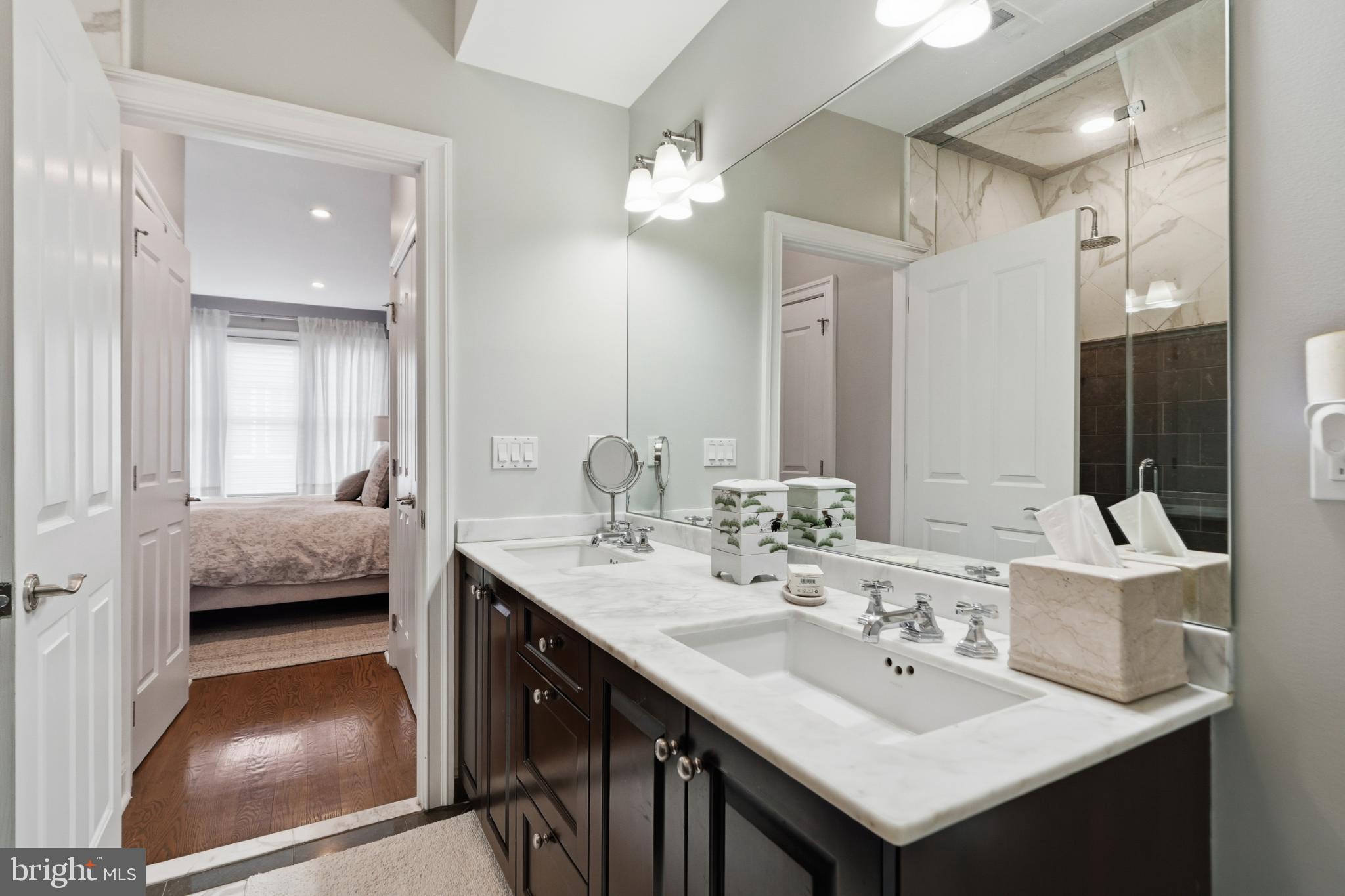 PHILADELPHIA - Residential