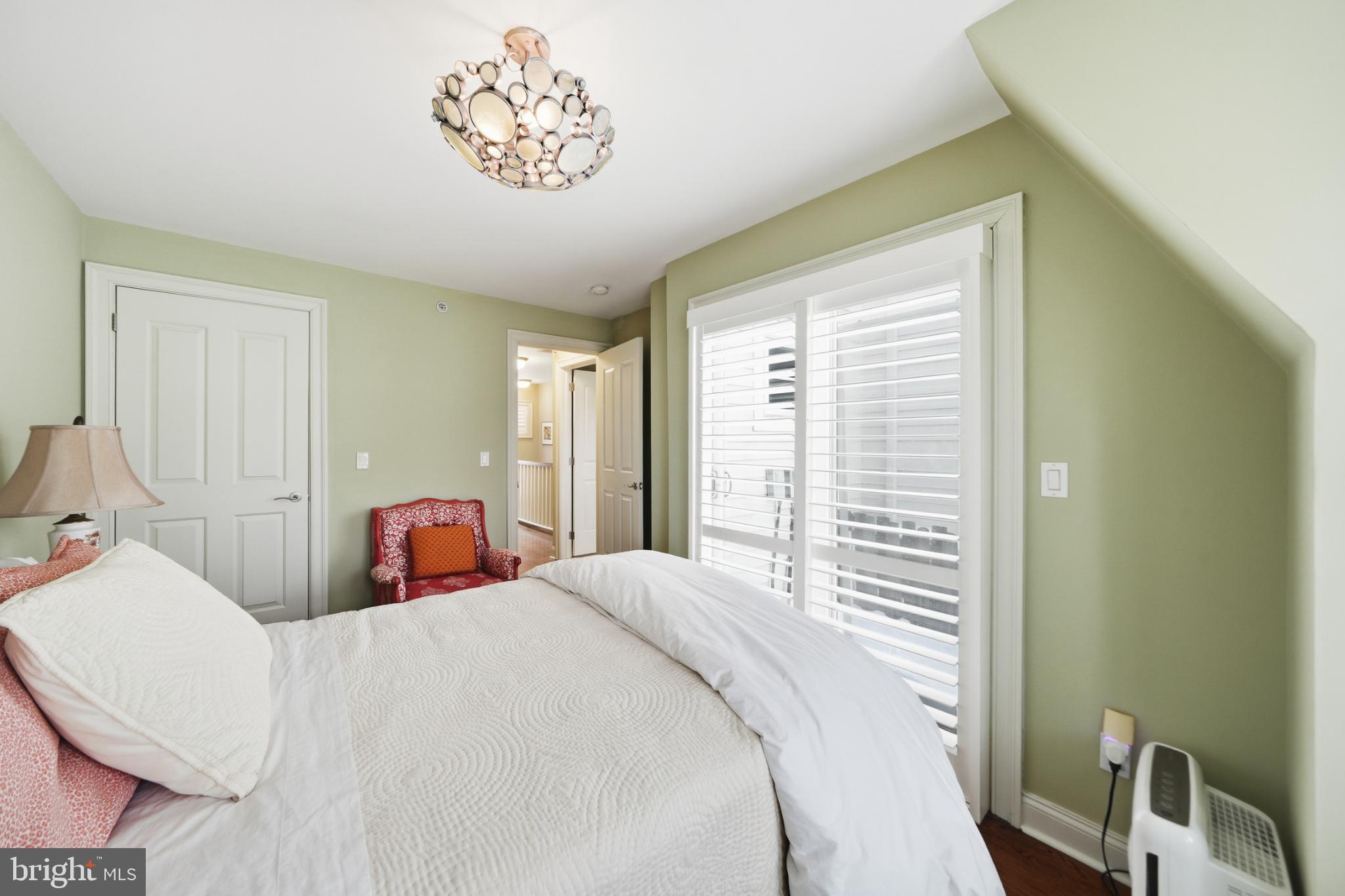 PHILADELPHIA - Residential