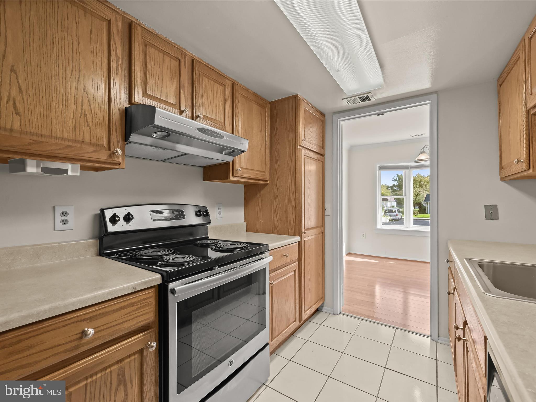 ROSSMOOR MUTUAL #12 - Residential