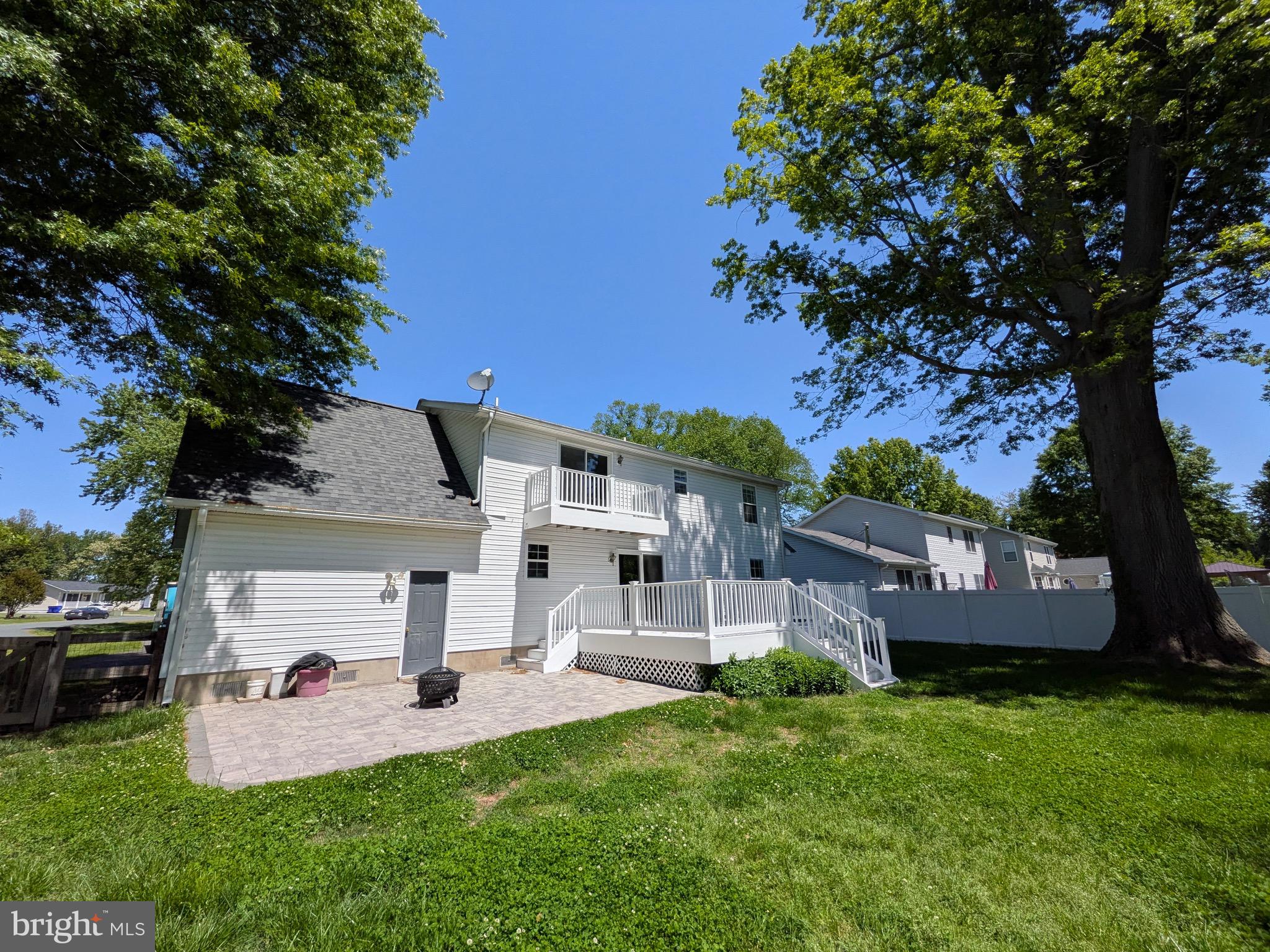 931 PETINOT PLACE