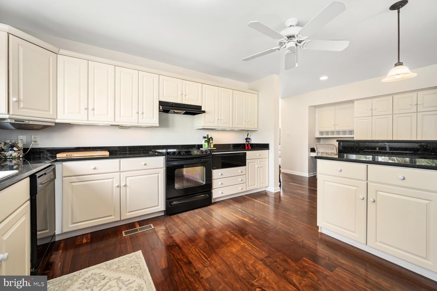 COOKE'S HOPE - Residential