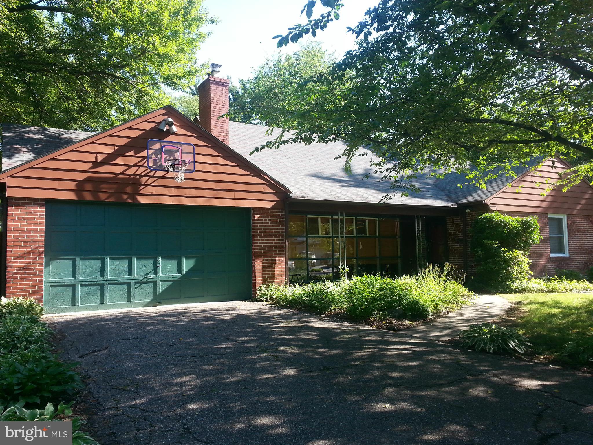 LONG MEADOW ESTATES - Residential