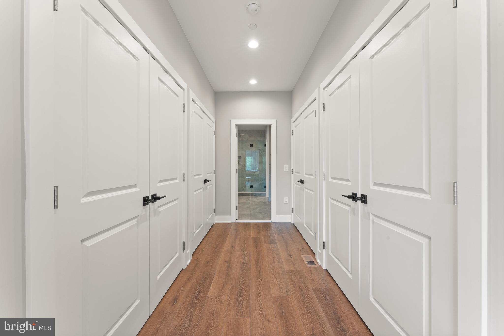 ROXBOROUGH - Residential