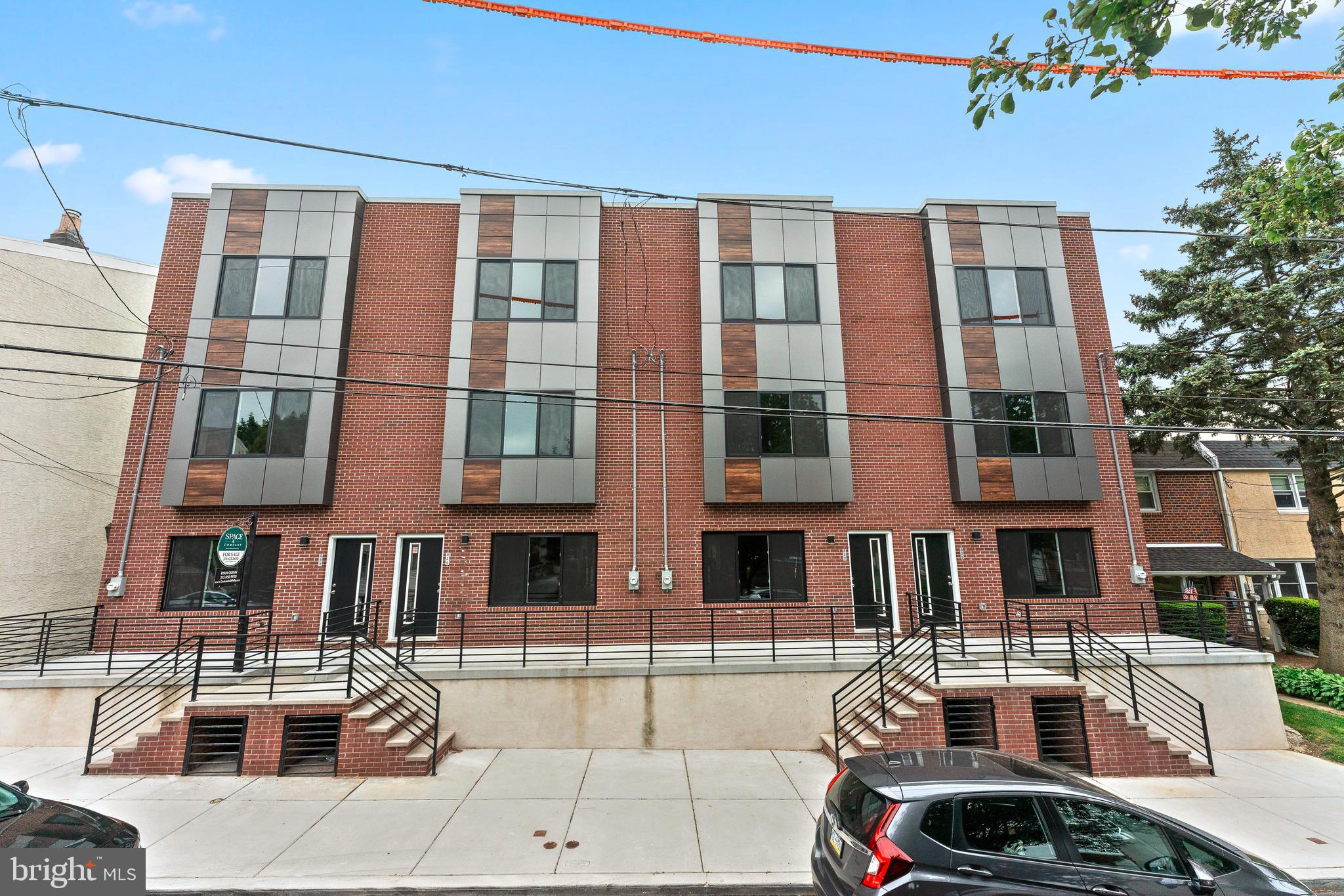 ROXBOROUGH - Residential