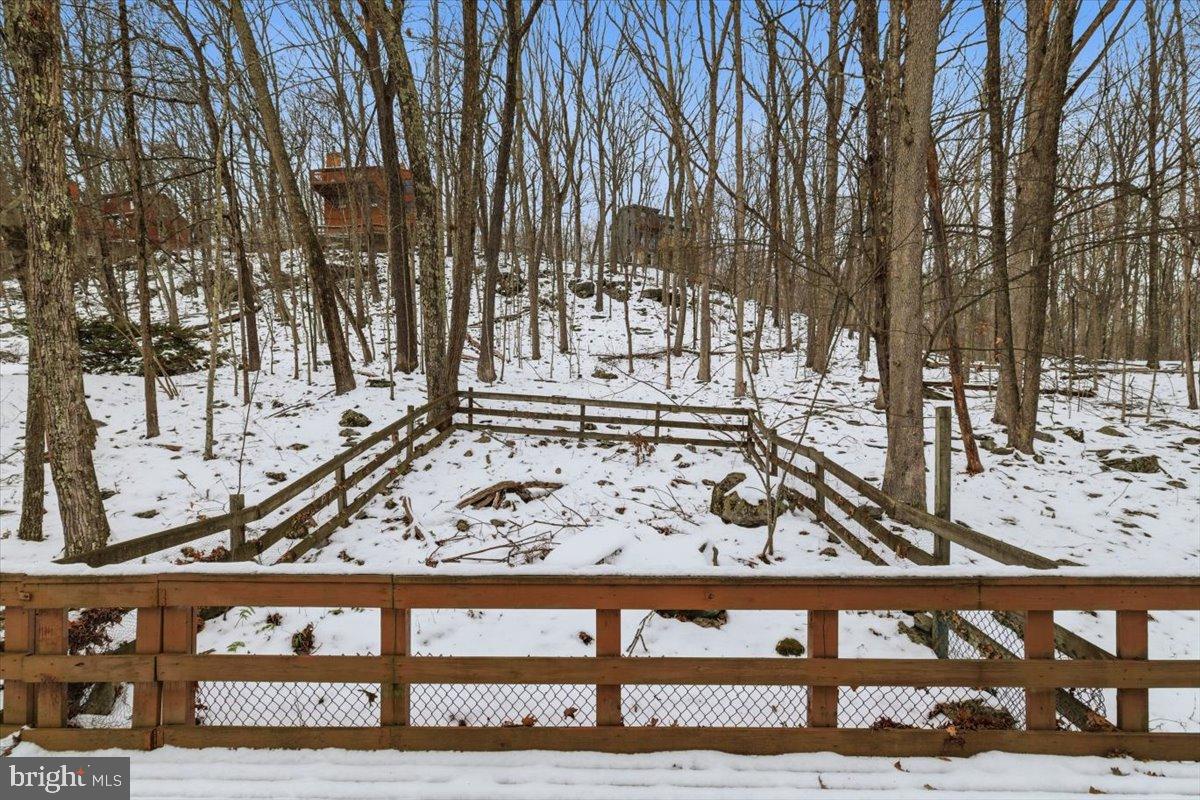 SAW CREEK EST - Residential