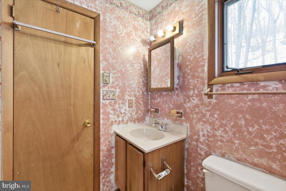 SAW CREEK EST - Residential