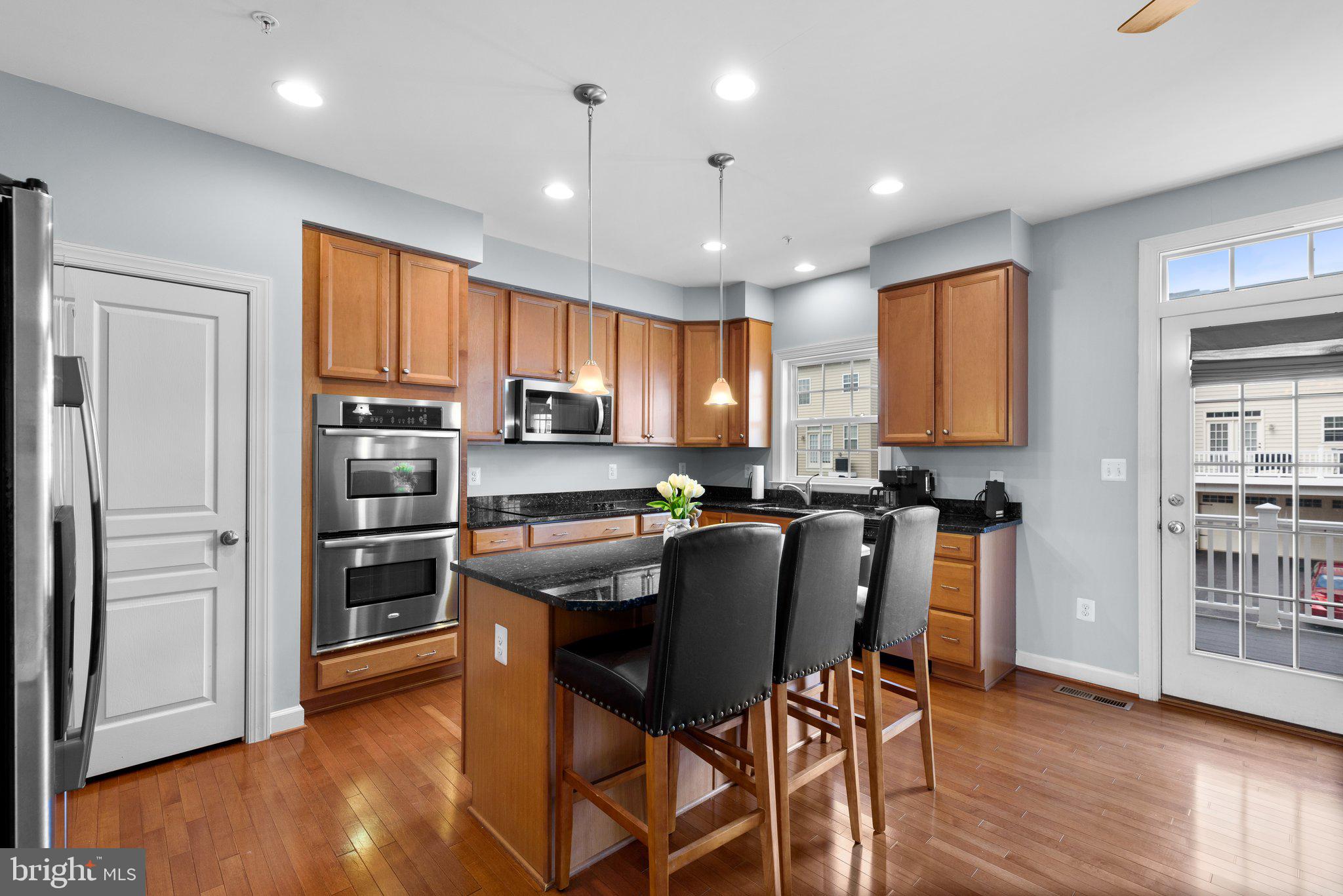 ELLICOTT SQUARE - Residential