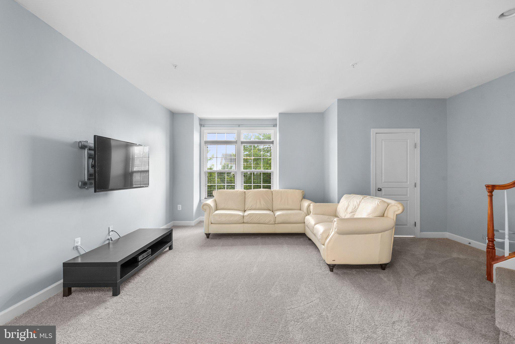 ELLICOTT SQUARE - Residential