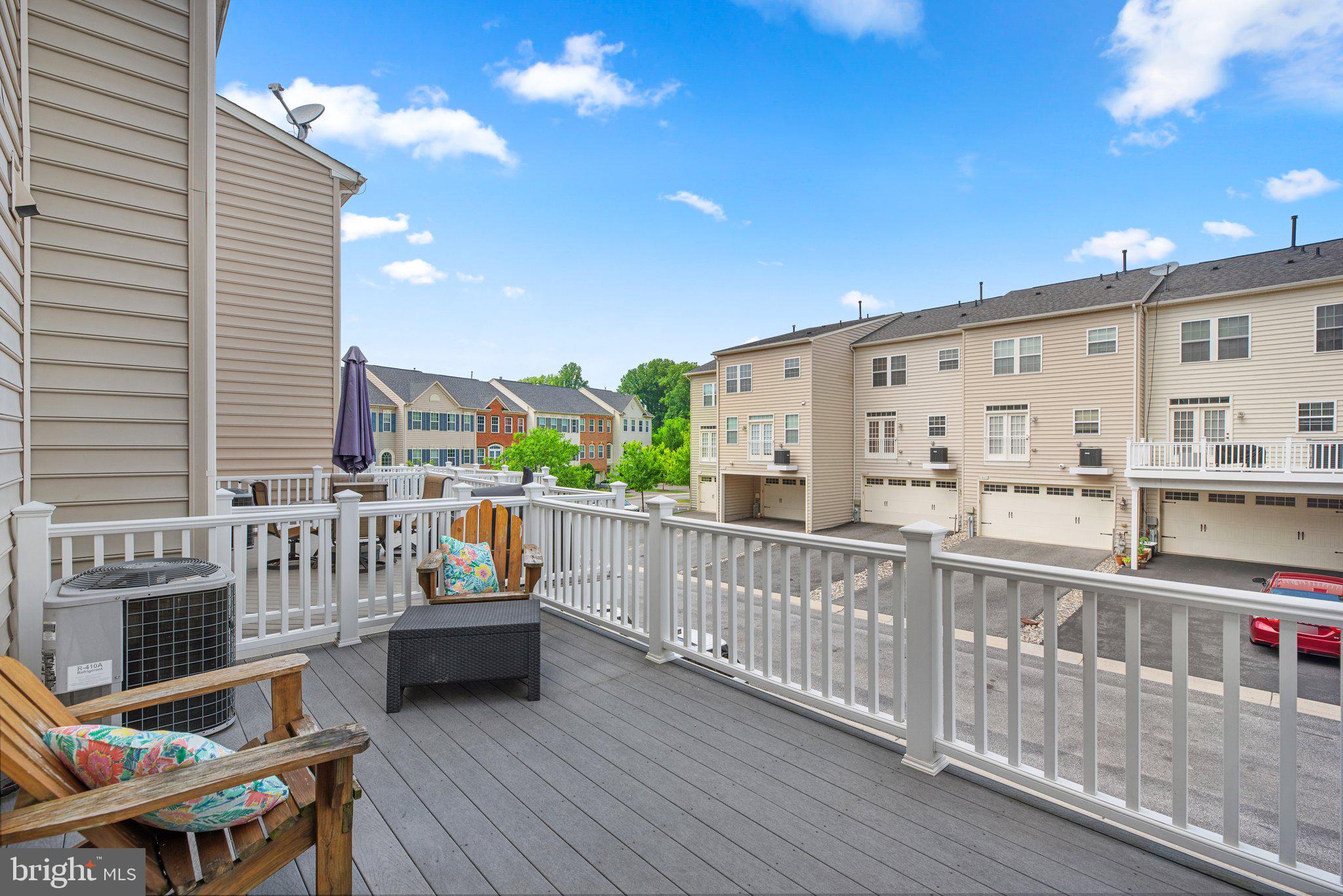 ELLICOTT SQUARE - Residential