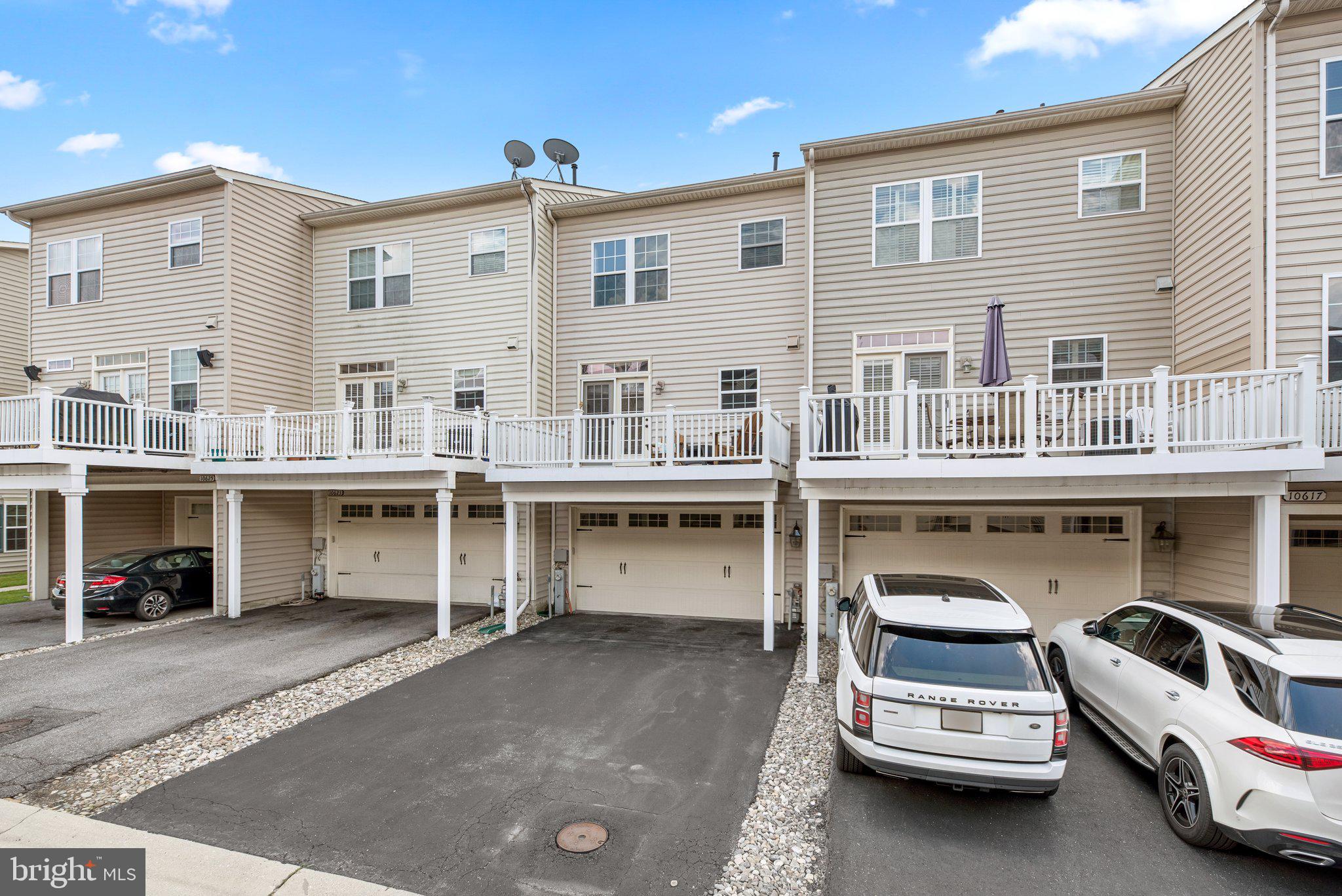 ELLICOTT SQUARE - Residential