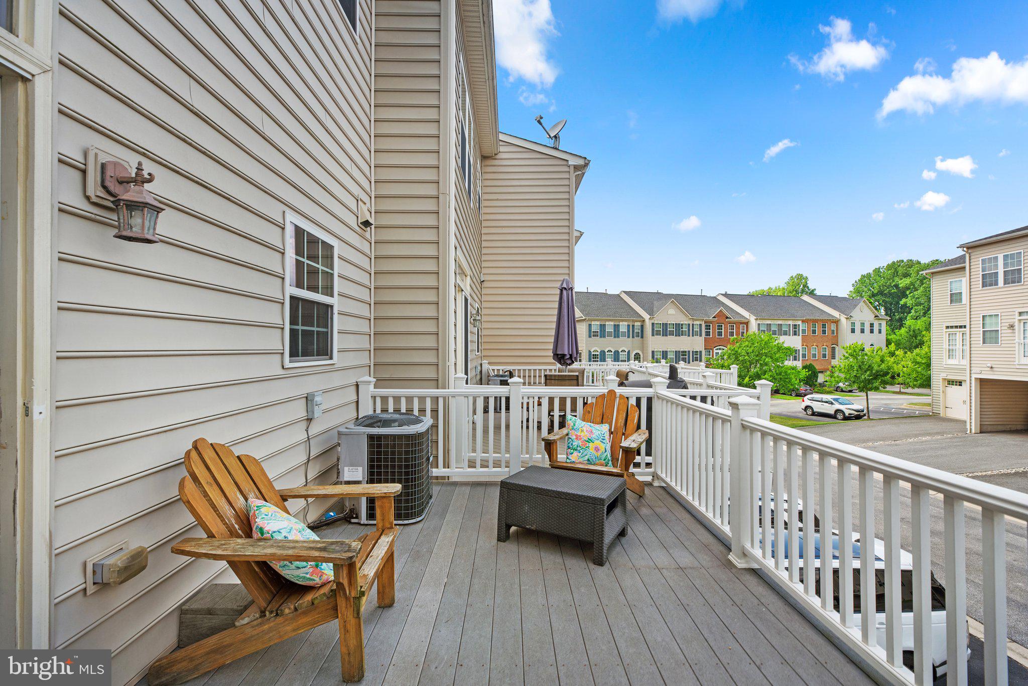 ELLICOTT SQUARE - Residential