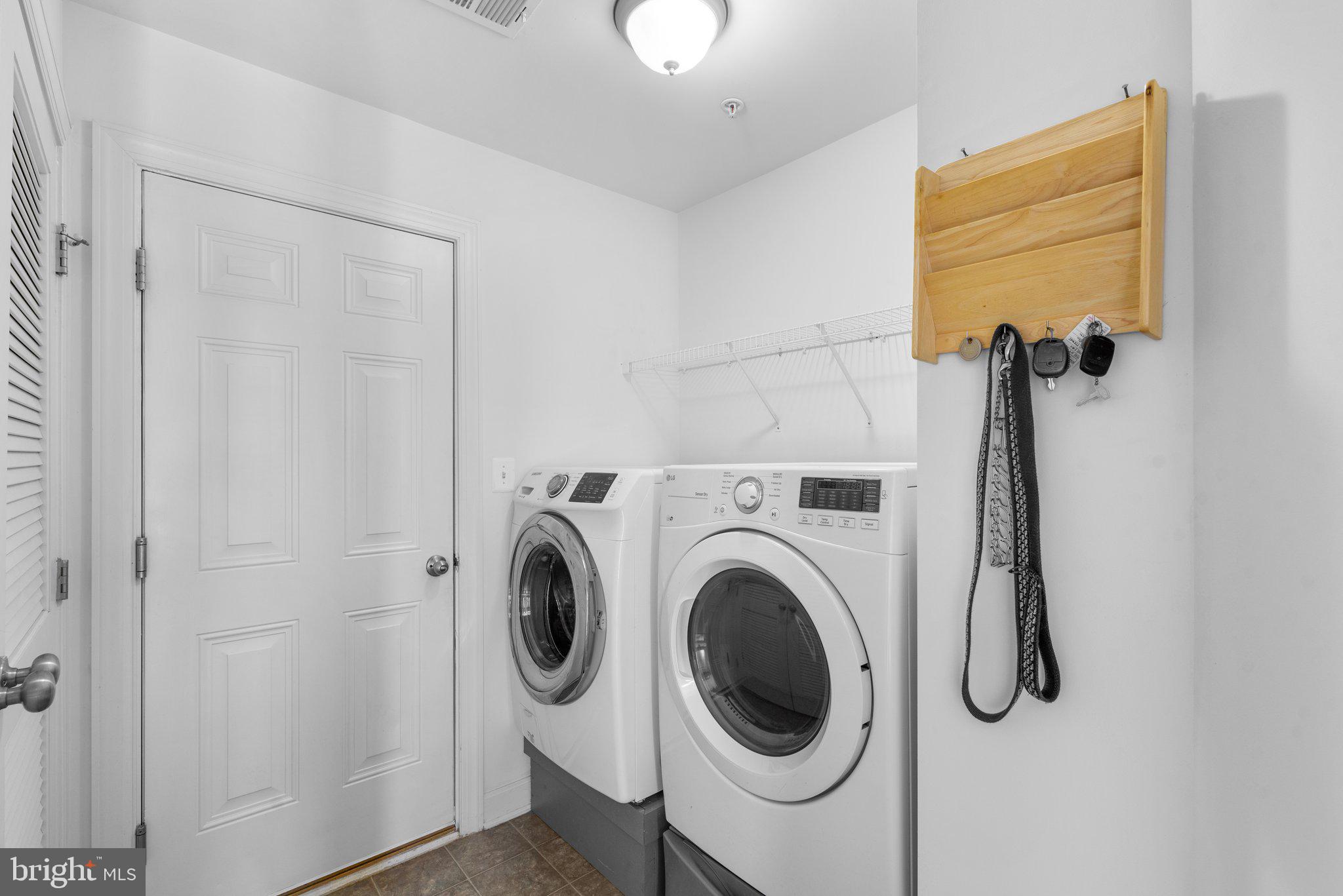 ELLICOTT SQUARE - Residential