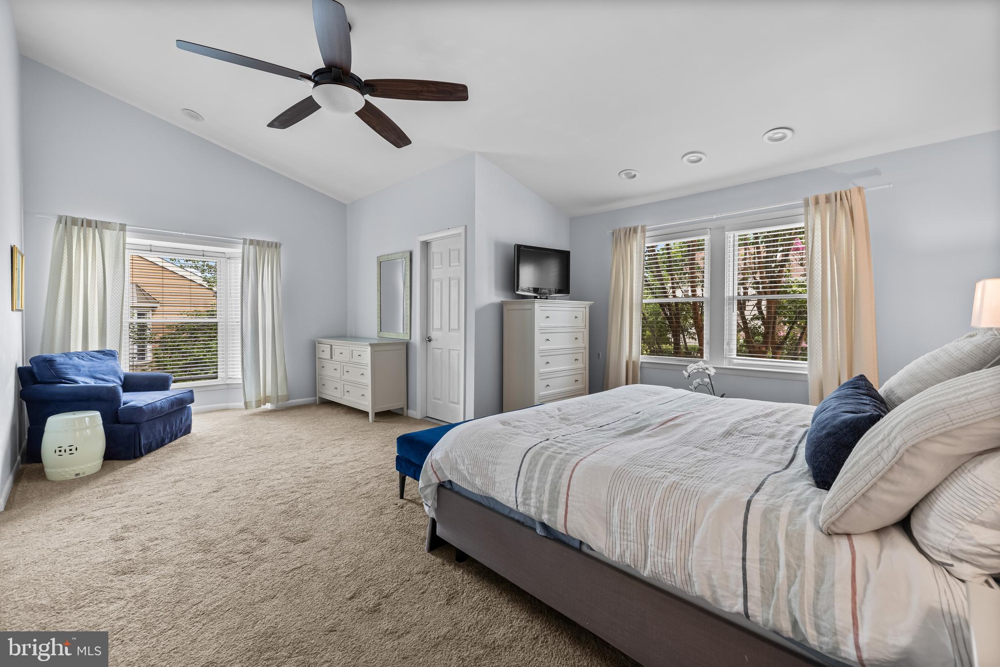 SUMMIT RIDGE - Residential