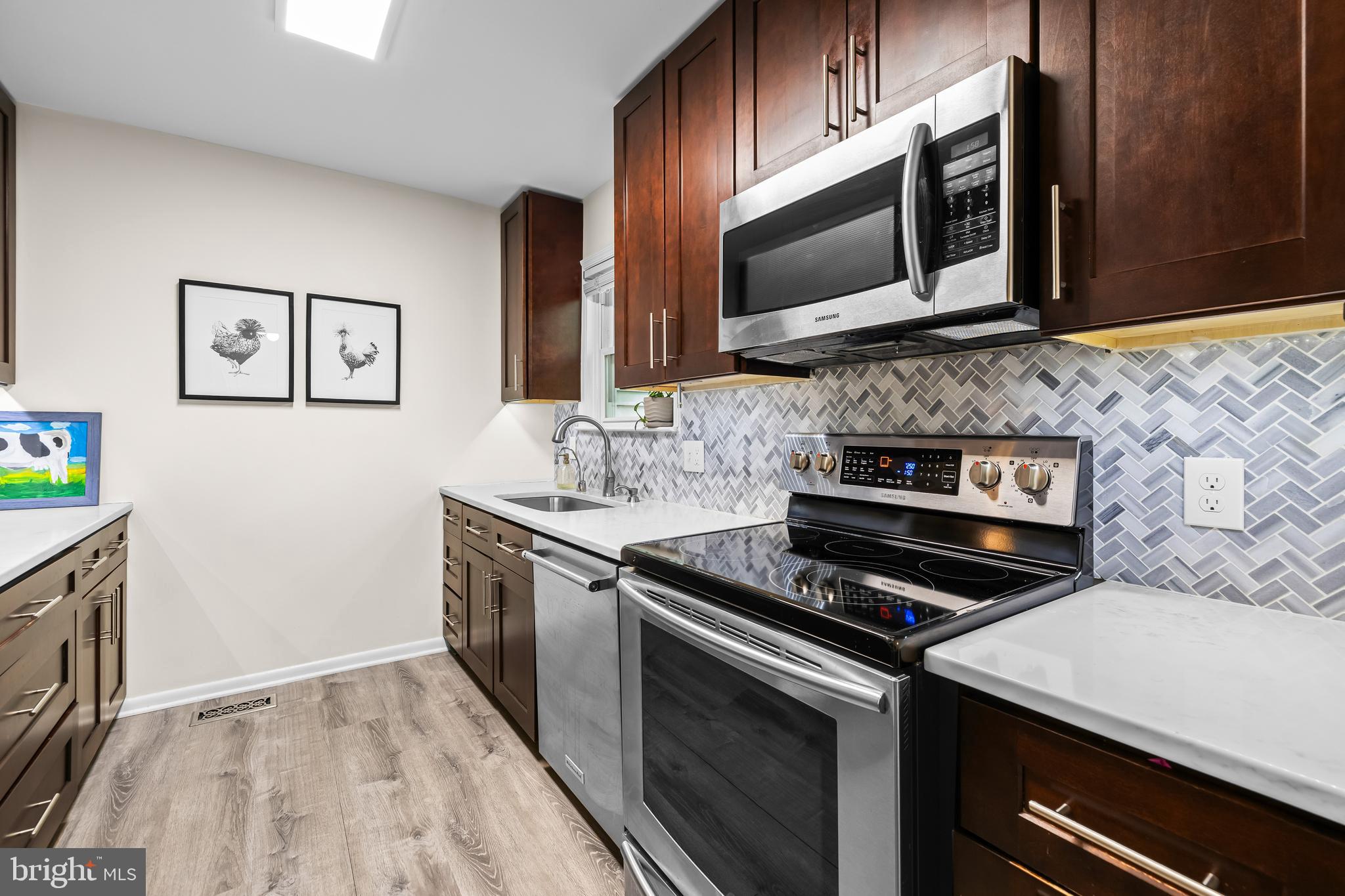 SUMMIT RIDGE - Residential