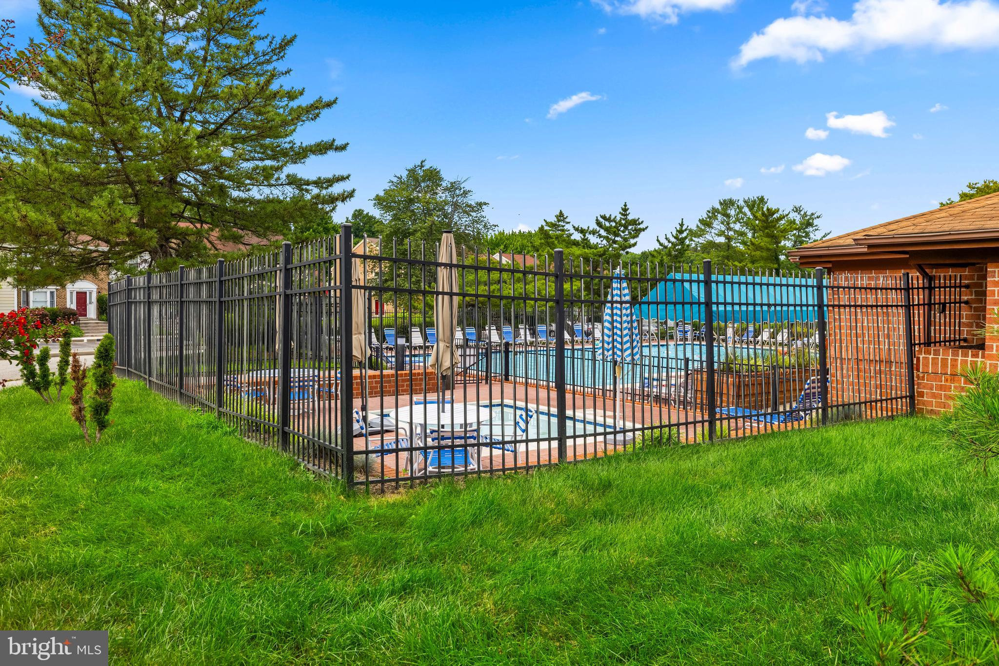 SUMMIT RIDGE - Residential