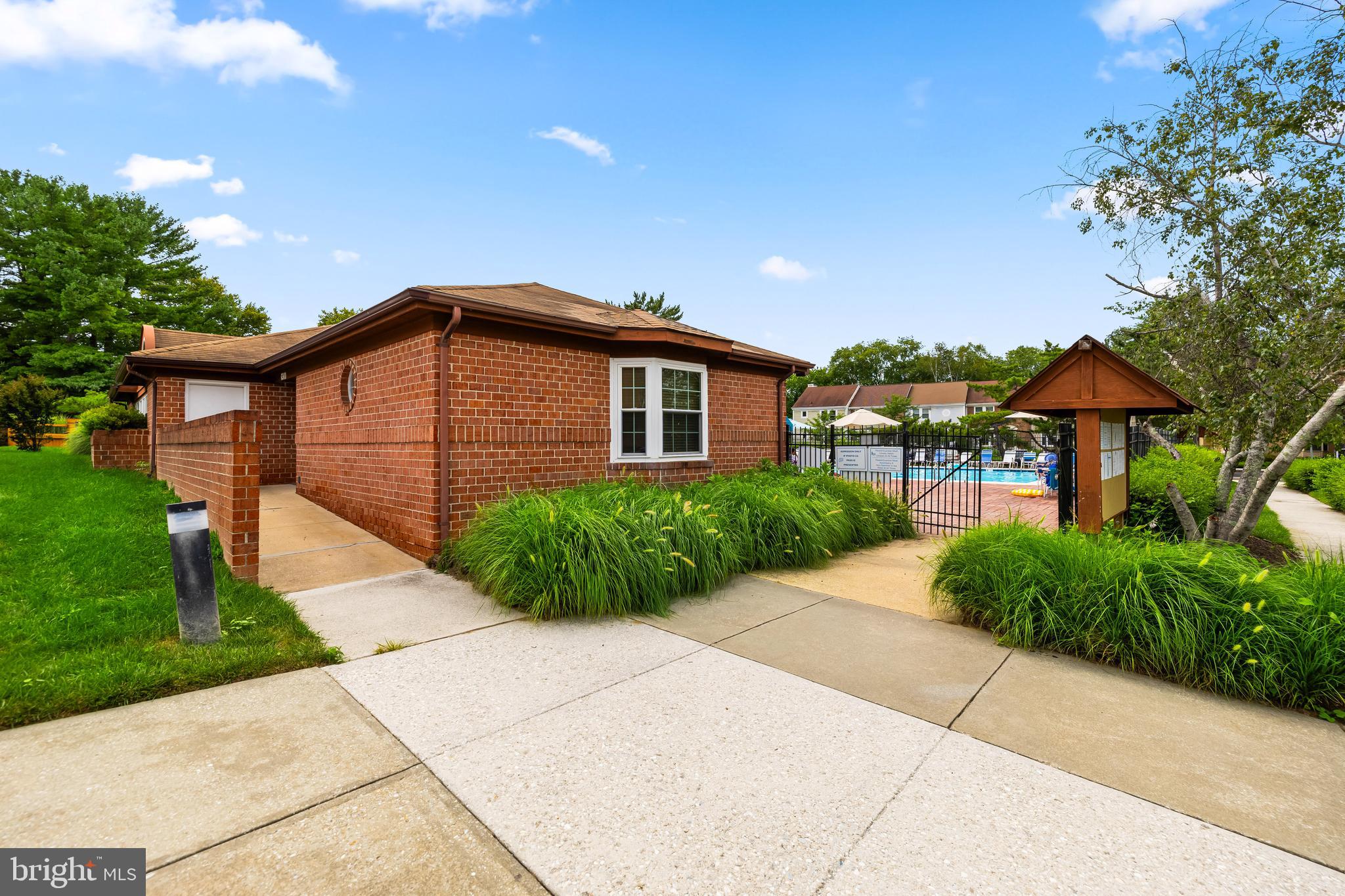 SUMMIT RIDGE - Residential