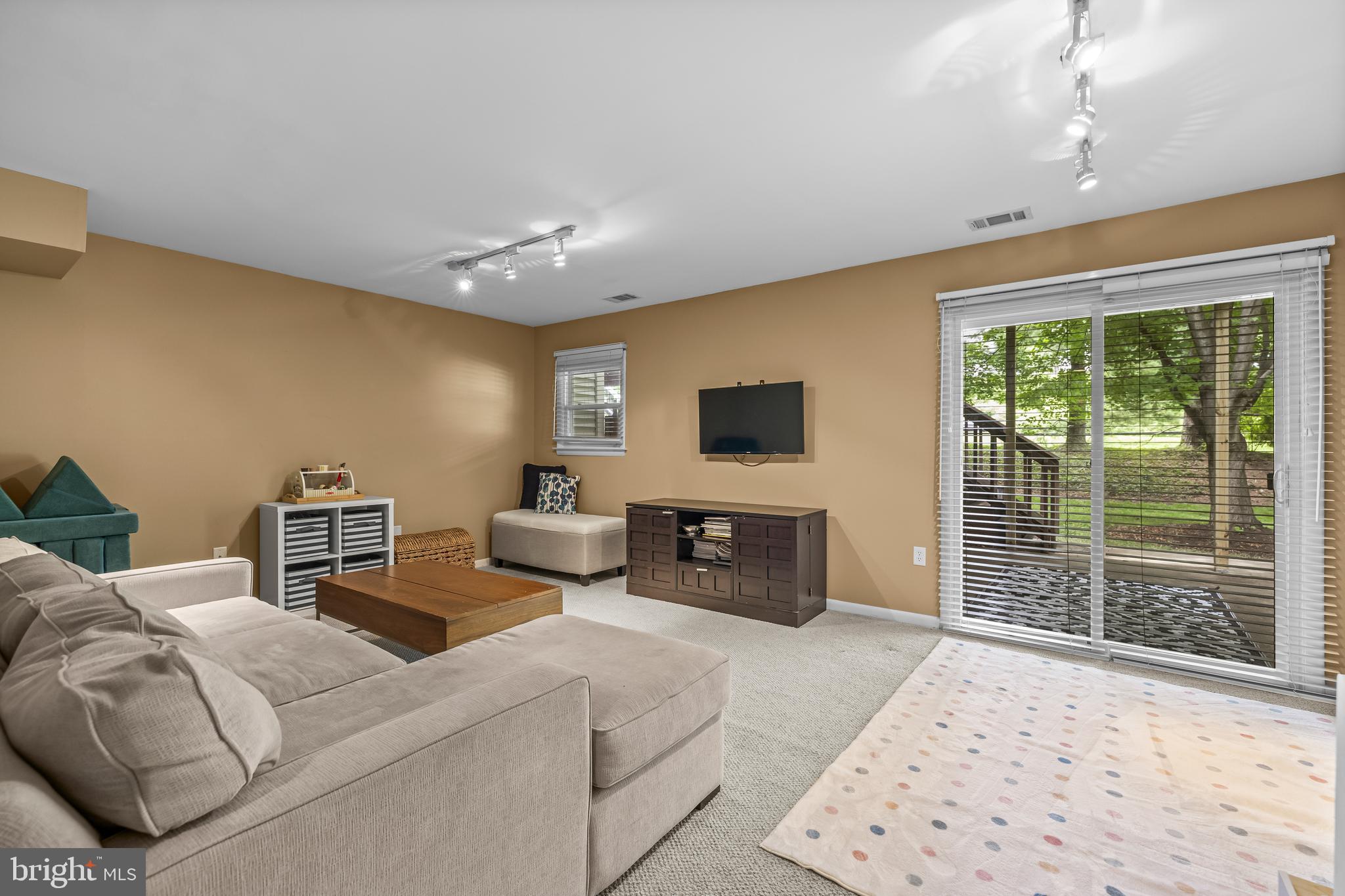 SUMMIT RIDGE - Residential