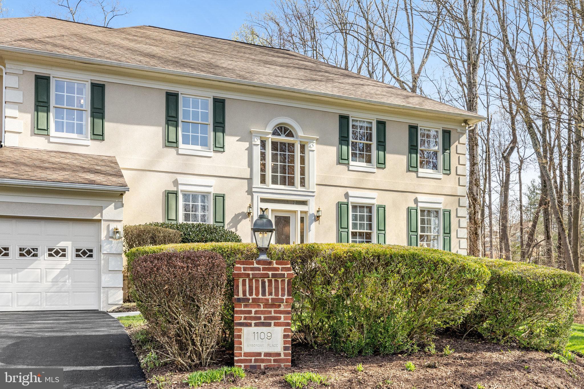 CARIS GLENNE - Residential