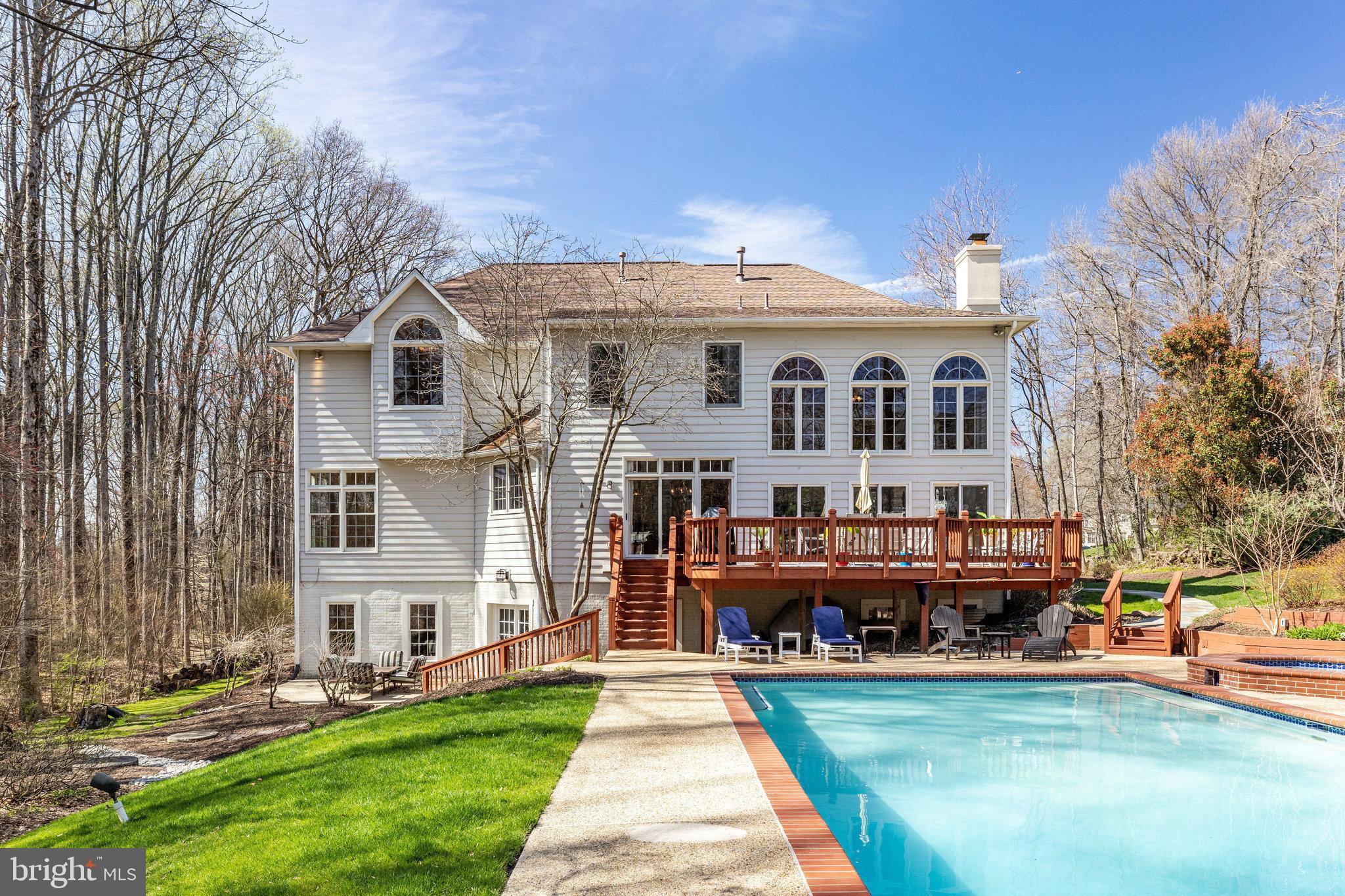 CARIS GLENNE - Residential