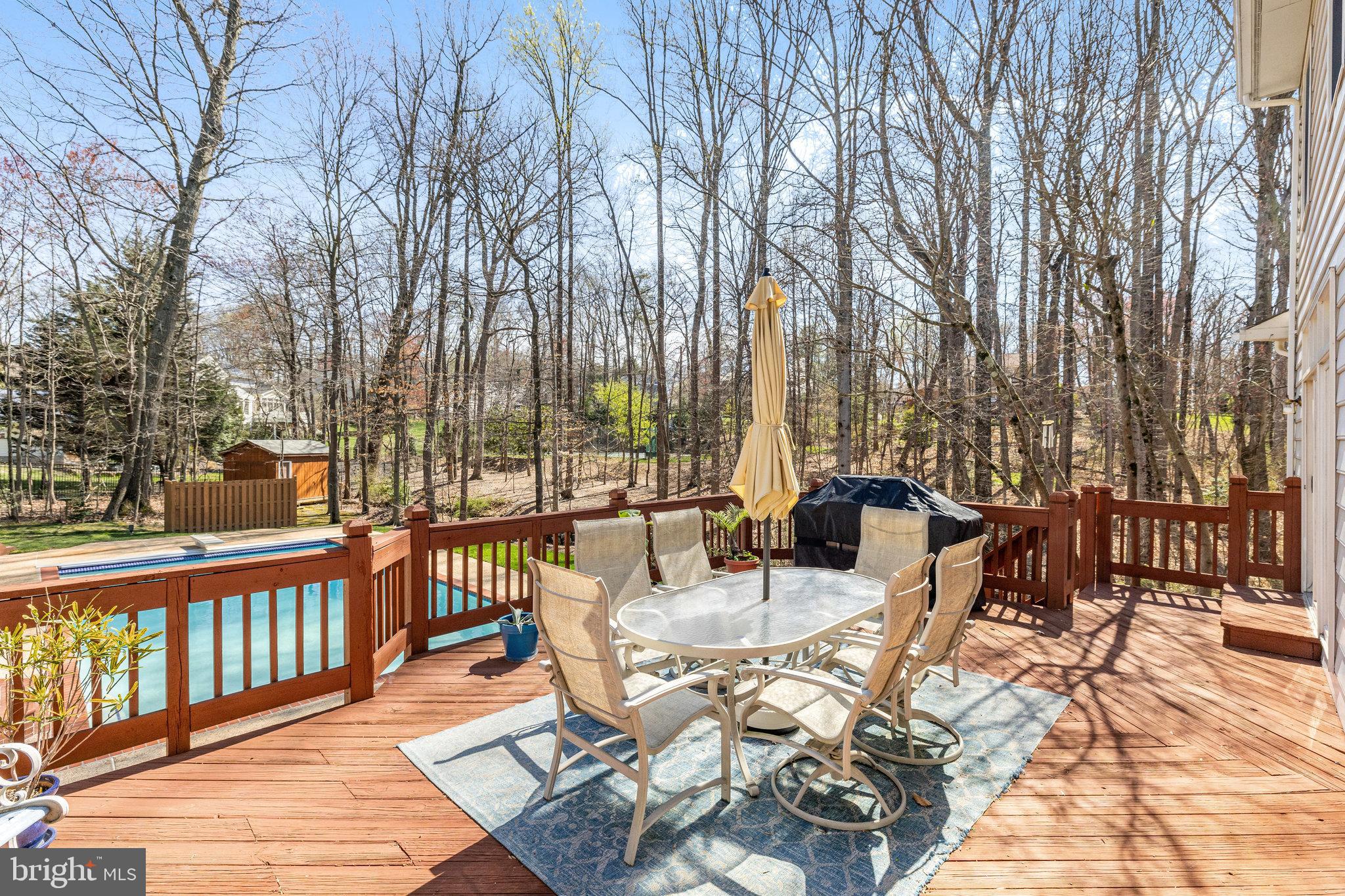 CARIS GLENNE - Residential