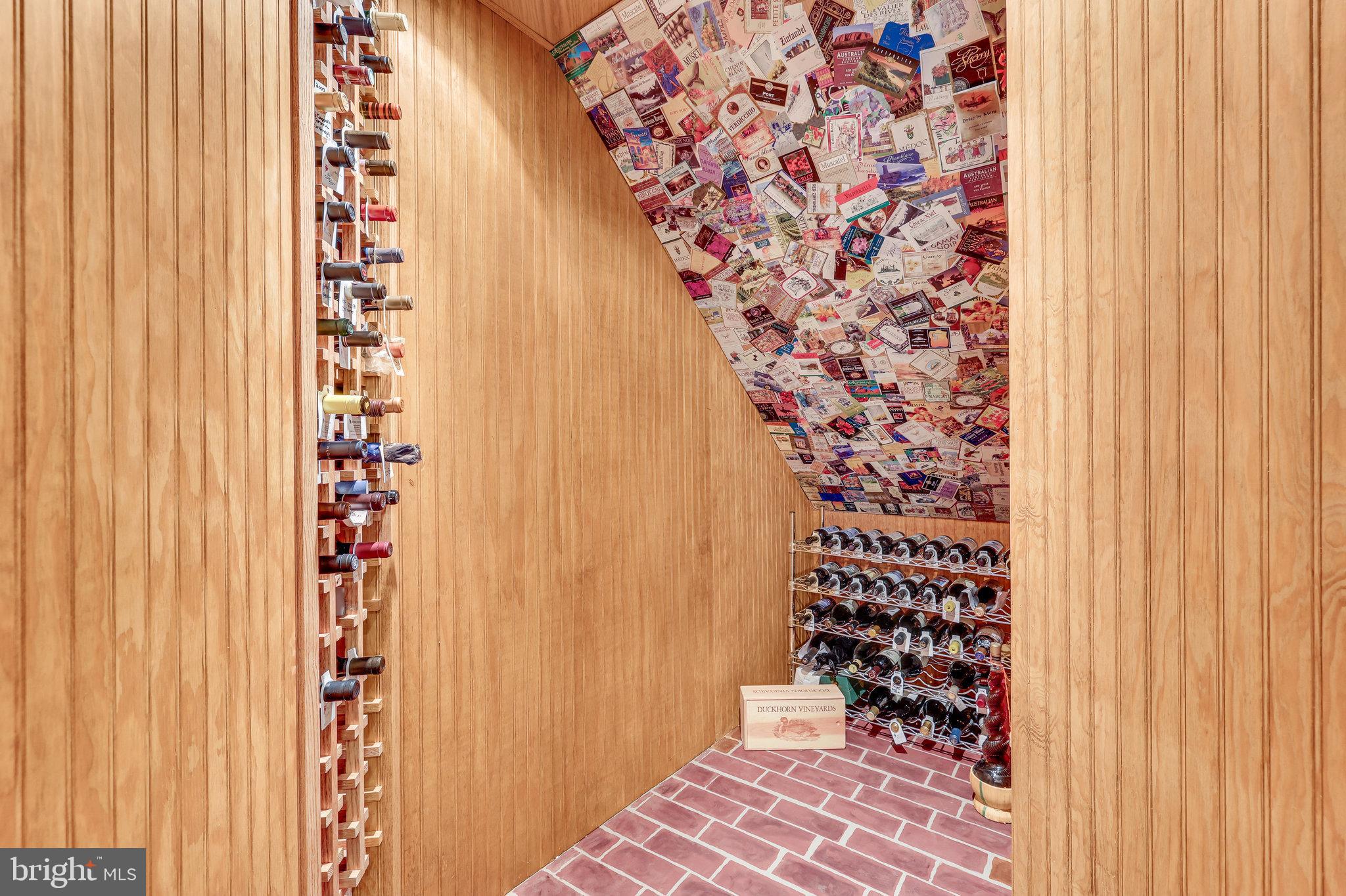 CARIS GLENNE - Residential