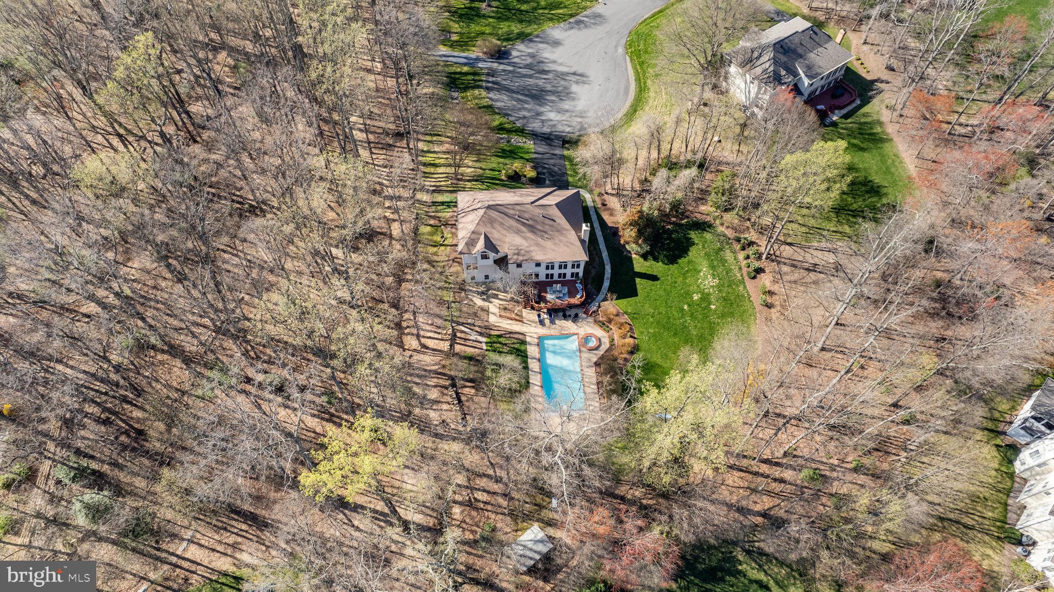 CARIS GLENNE - Residential