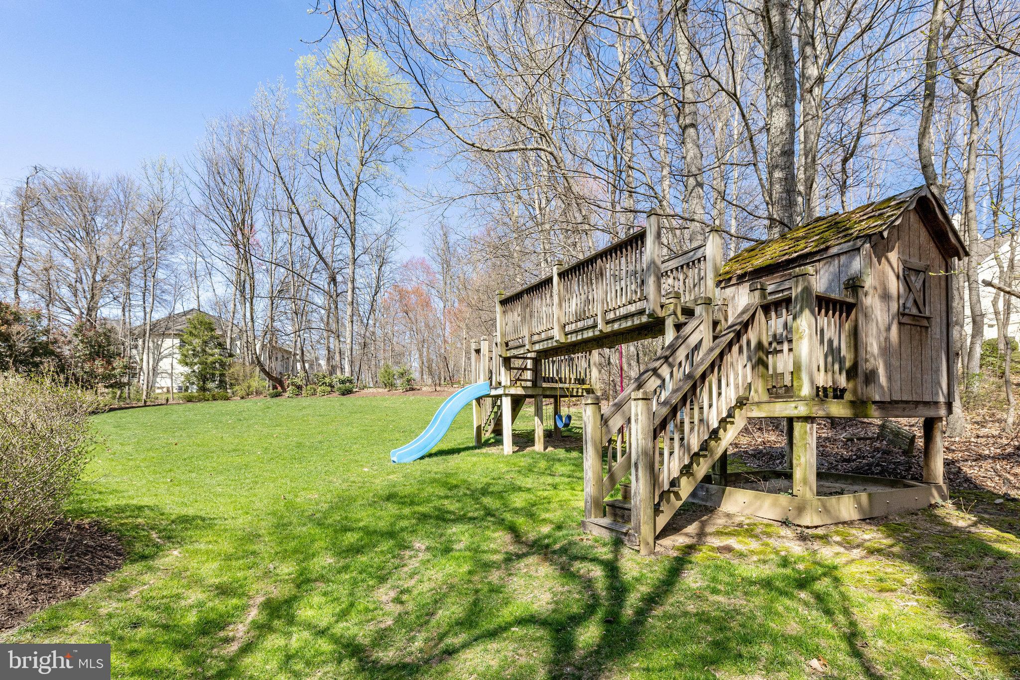 CARIS GLENNE - Residential