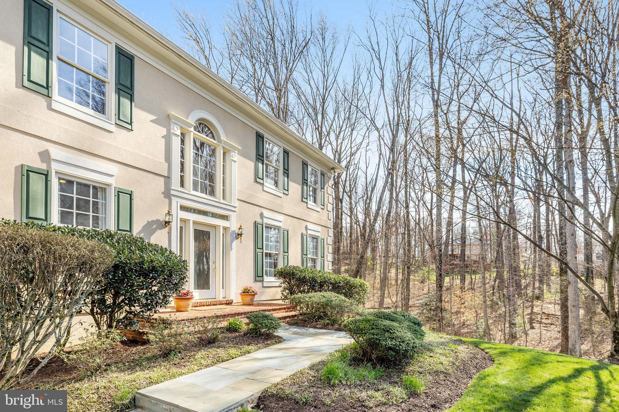 CARIS GLENNE - Residential