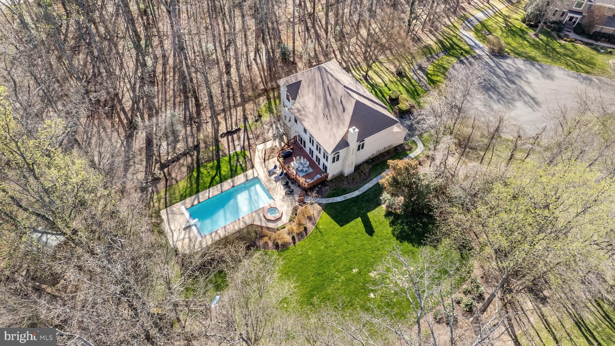 CARIS GLENNE - Residential