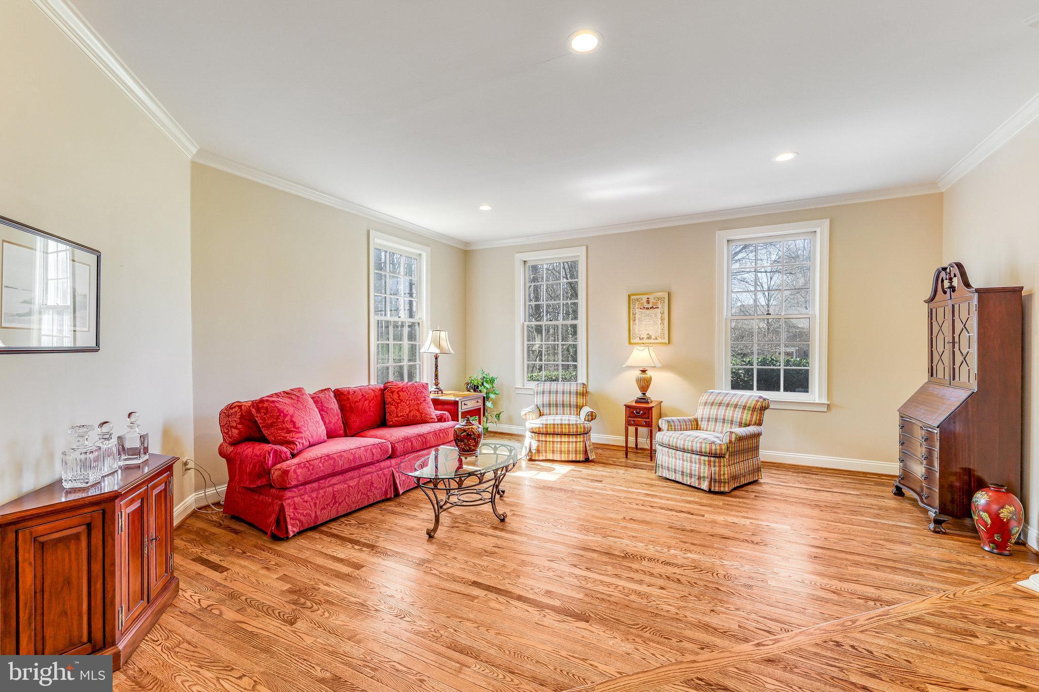 CARIS GLENNE - Residential