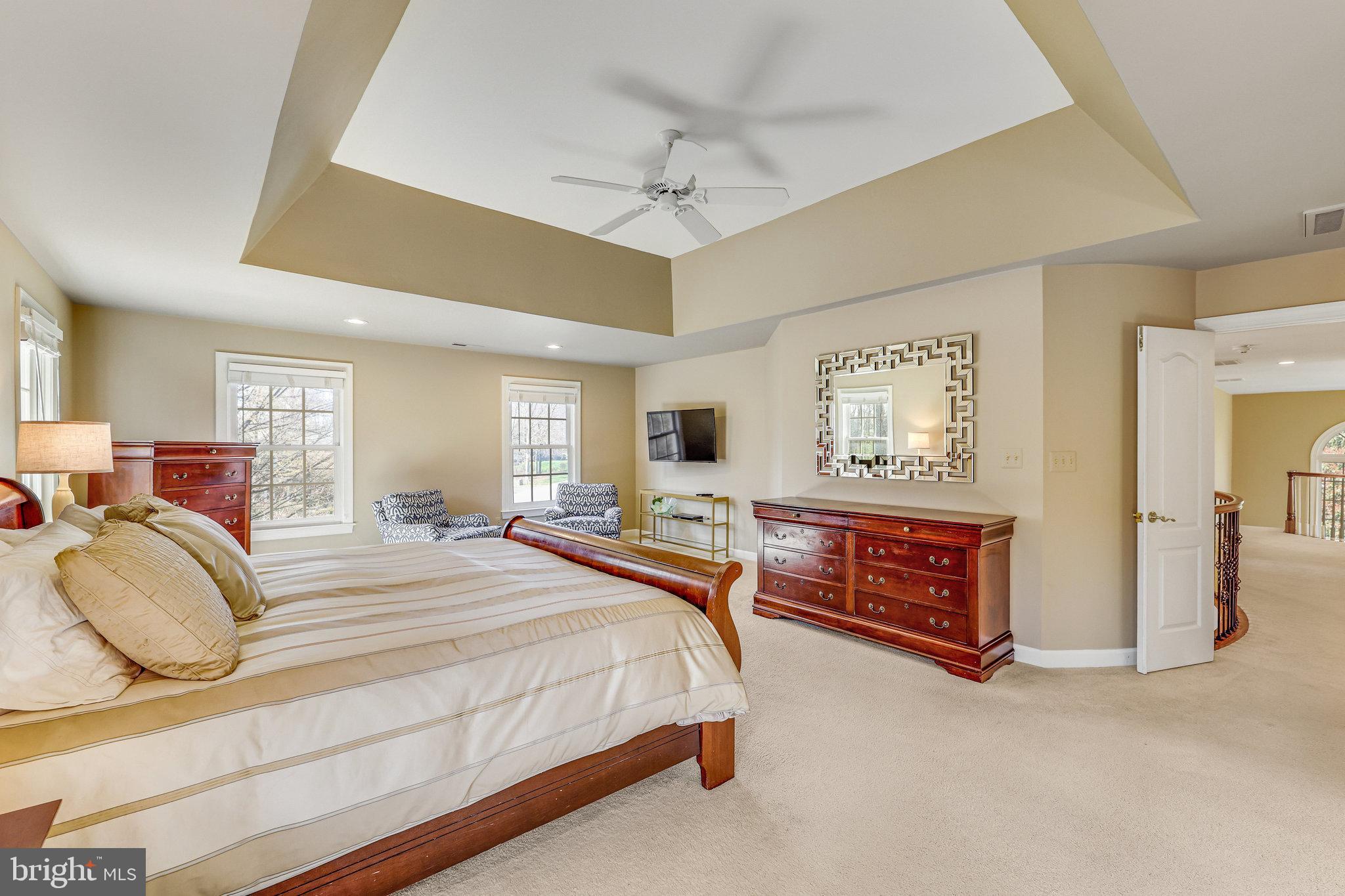 CARIS GLENNE - Residential