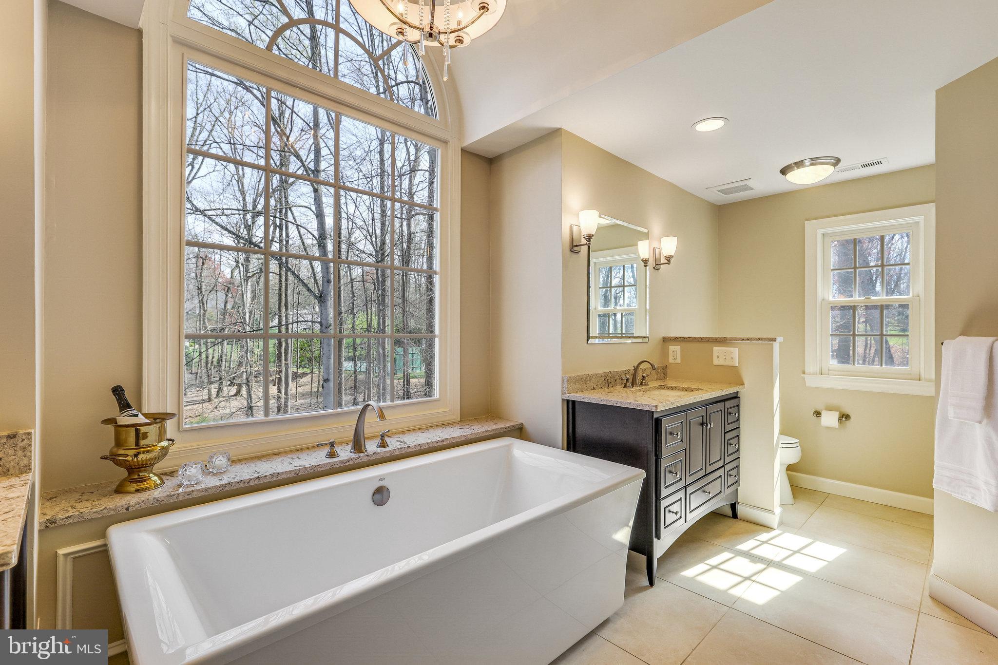 CARIS GLENNE - Residential